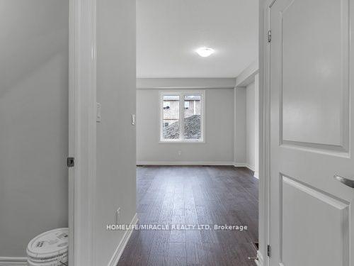 Photo 8 of 32 Vickers Road, Hamilton, Hill Park — HOMEH