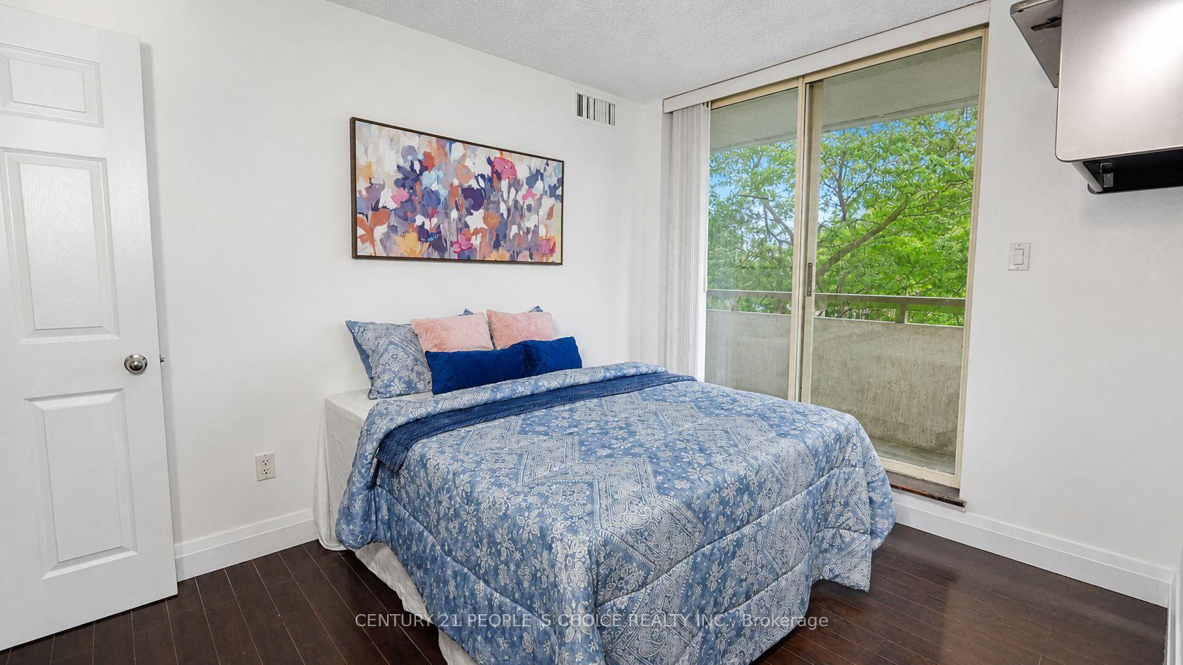 Photo 6 of Unit 302, 30 Malta Avenue, Brampton, Fletcher's Creek South — HOMEH