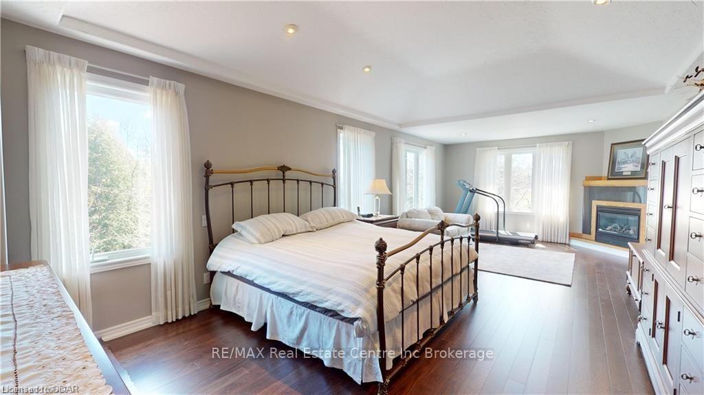 Photo 11 of 39 Waterford Drive, Erin, Hillsburgh — HOMEH