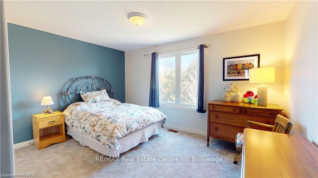Photo 17 of 39 Waterford Drive, Erin, Hillsburgh — HOMEH