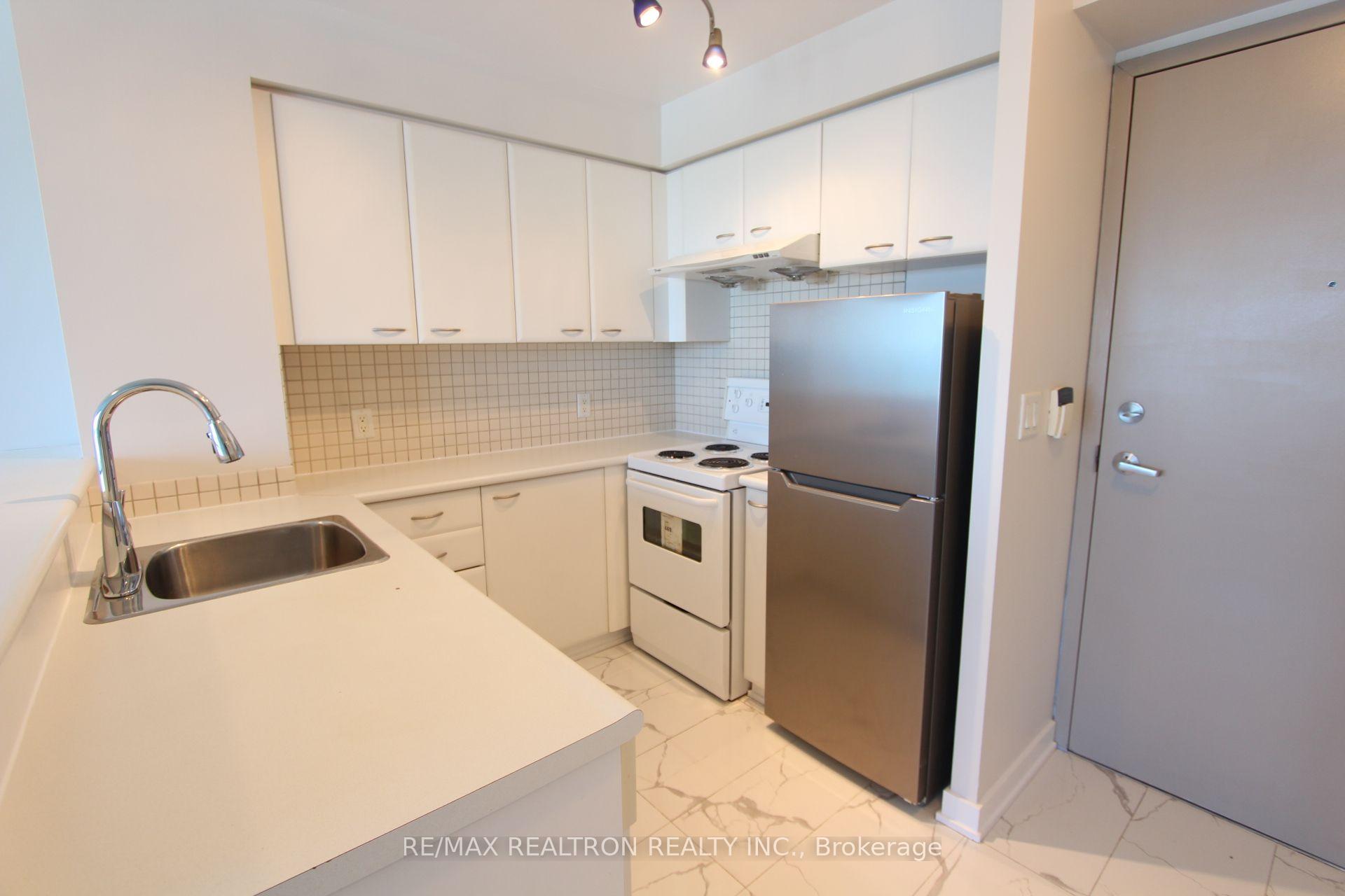Photo 4 of Unit 2906, 36 Lee Centre Drive, Scarborough, Woburn — HOMEH