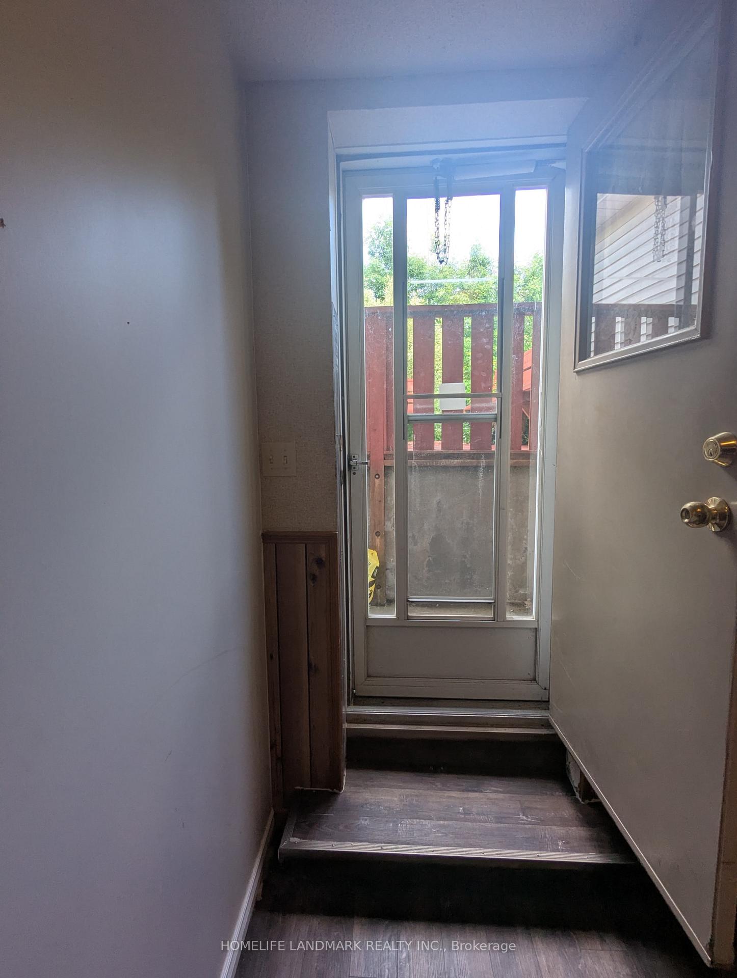 Photo 3 of Unit Lower, 195 Carter Avenue, Waterloo, Downtown Waterloo — HOMEH