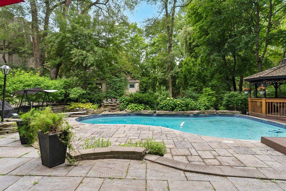 Photo 38 of 150 Sandringham Drive, North York, Lansing-Westgate — HOMEH