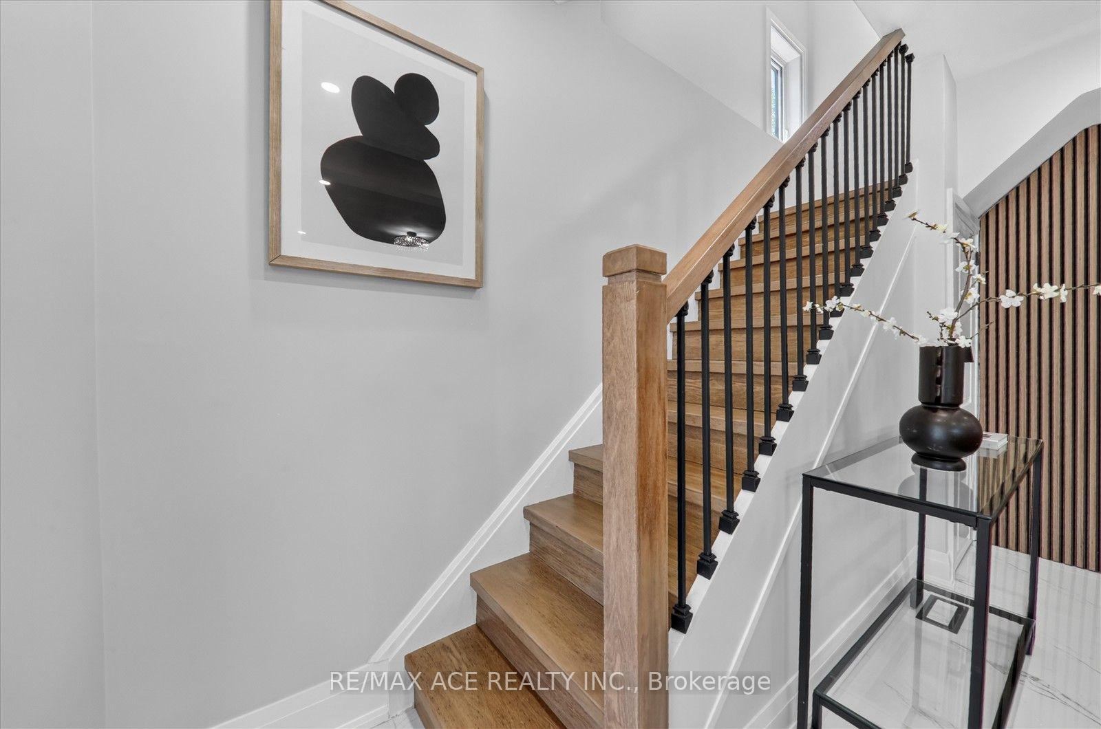 Photo 8 of 100 Dunkirk Road, Toronto, Danforth Village-East York — HOMEH