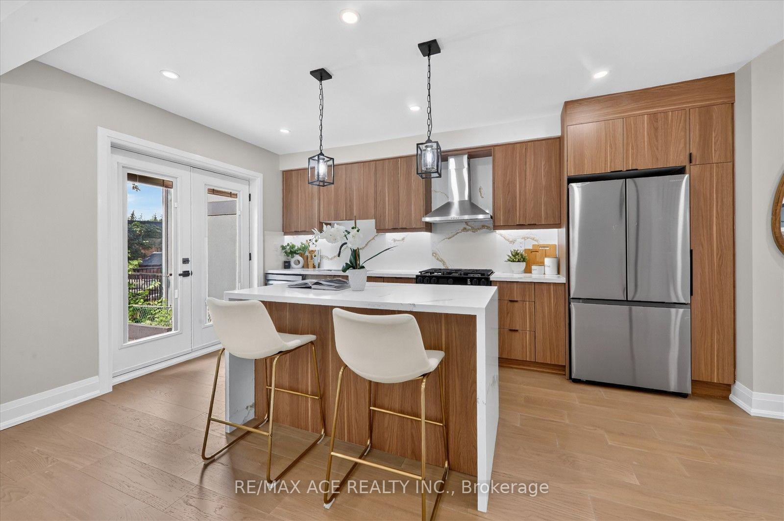 Photo 15 of 100 Dunkirk Road, Toronto, Danforth Village-East York — HOMEH