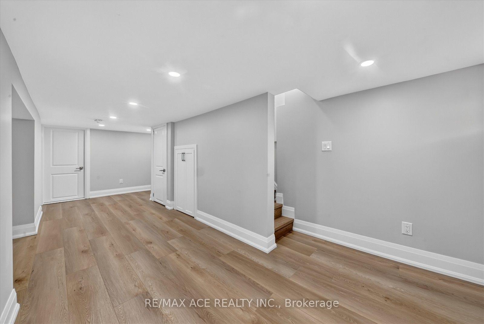 Photo 35 of 100 Dunkirk Road, Toronto, Danforth Village-East York — HOMEH