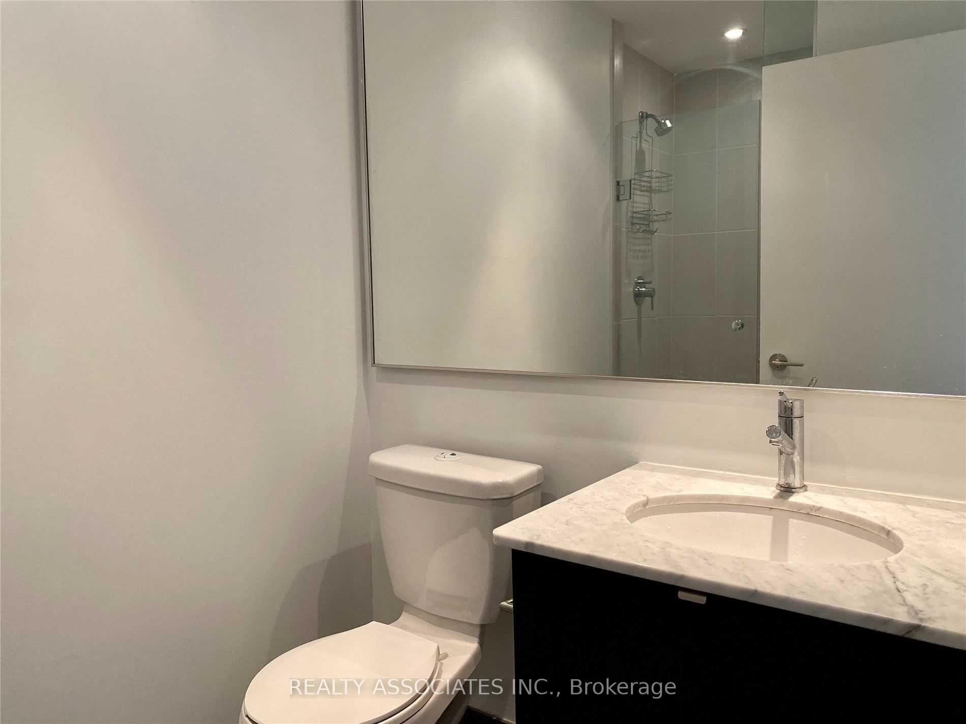 Photo 8 of Unit 707, 170 Fort York Boulevard, Toronto, Waterfront Communities — HOMEH