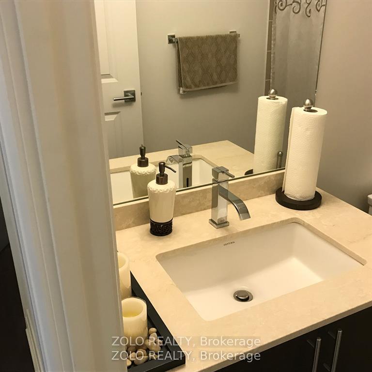 Photo 12 of Unit 1712, 7165 Yonge Street, Markham, Grandview — HOMEH