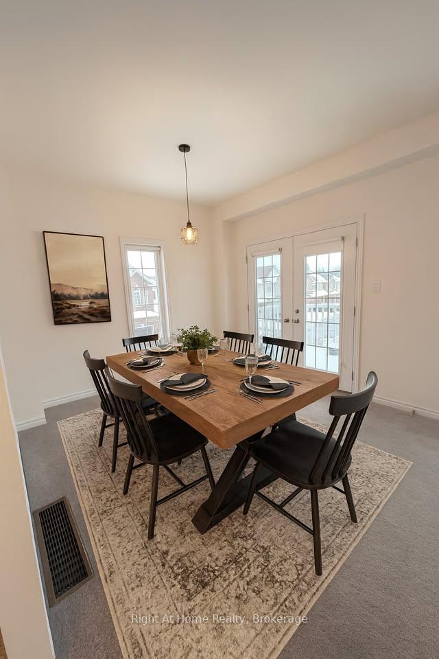 Photo 4 of 17 Roseberry Lane, Kitchener, Heritage Park/Rosemount — HOMEH