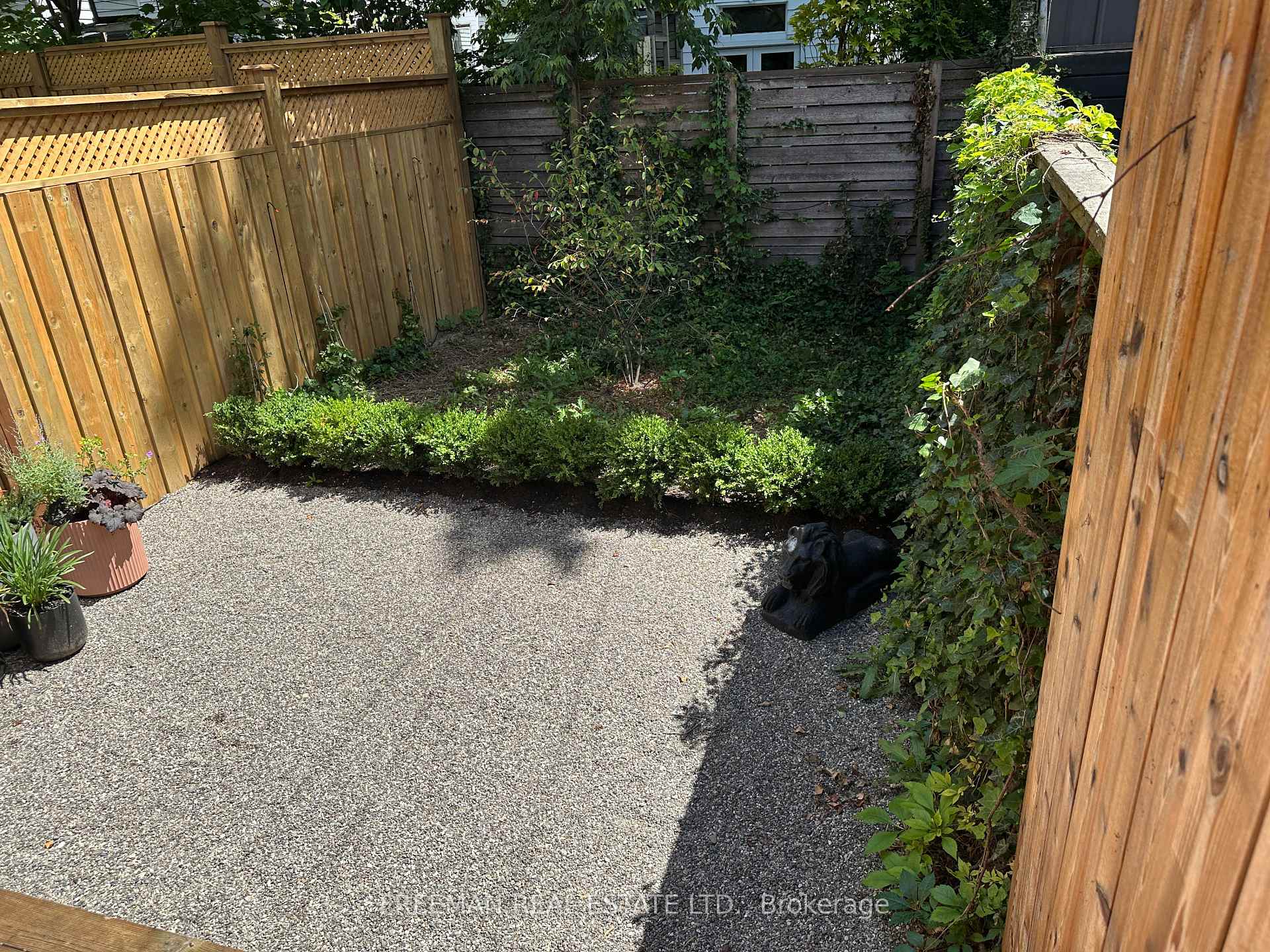 Photo 6 of 37 Grant Street, Toronto, South Riverdale — HOMEH