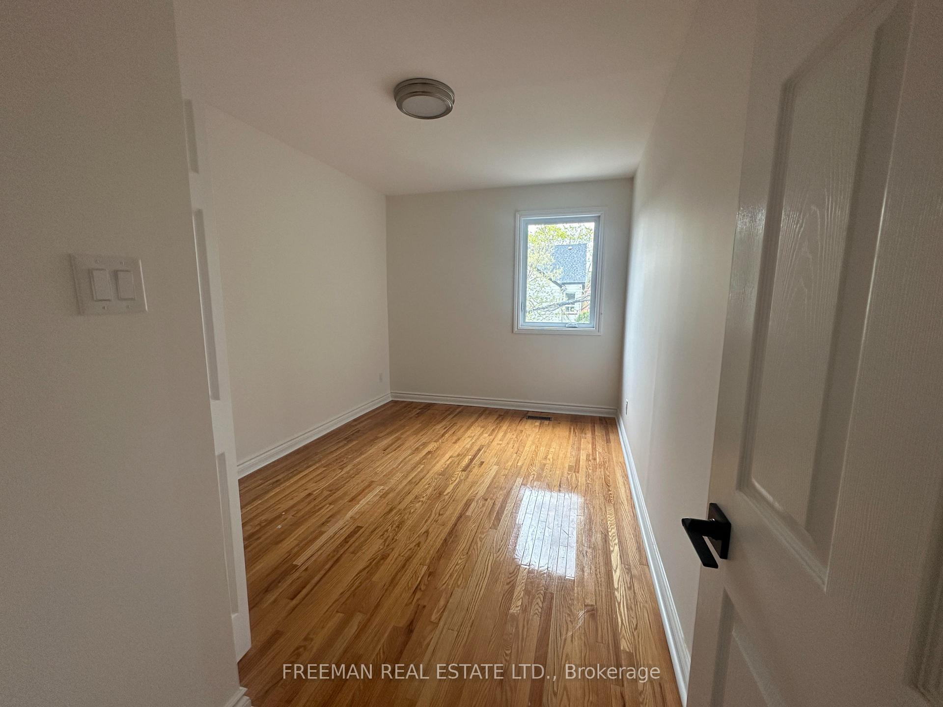 Photo 12 of 37 Grant Street, Toronto, South Riverdale — HOMEH