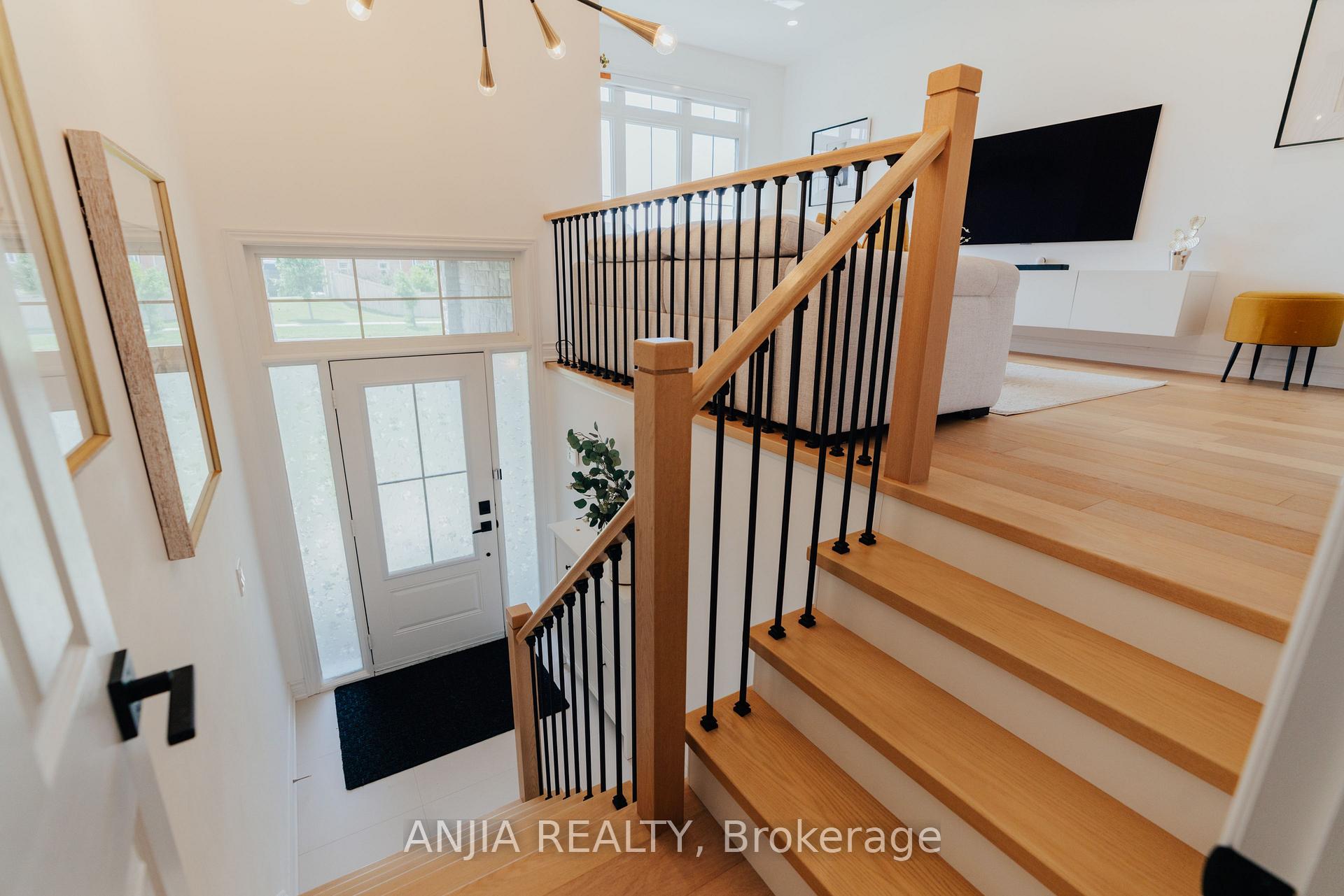 Photo 35 of 221 Dundas Way, Markham, Greensborough — HOMEH