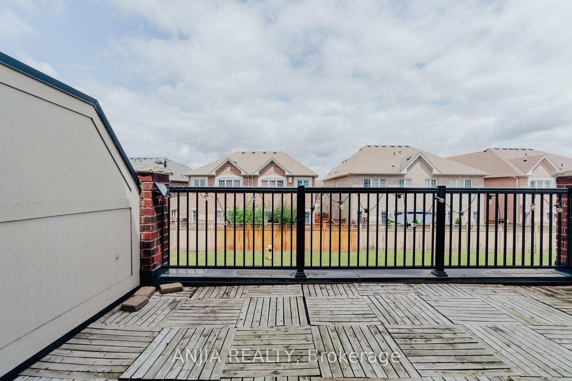 Photo 38 of 221 Dundas Way, Markham, Greensborough — HOMEH