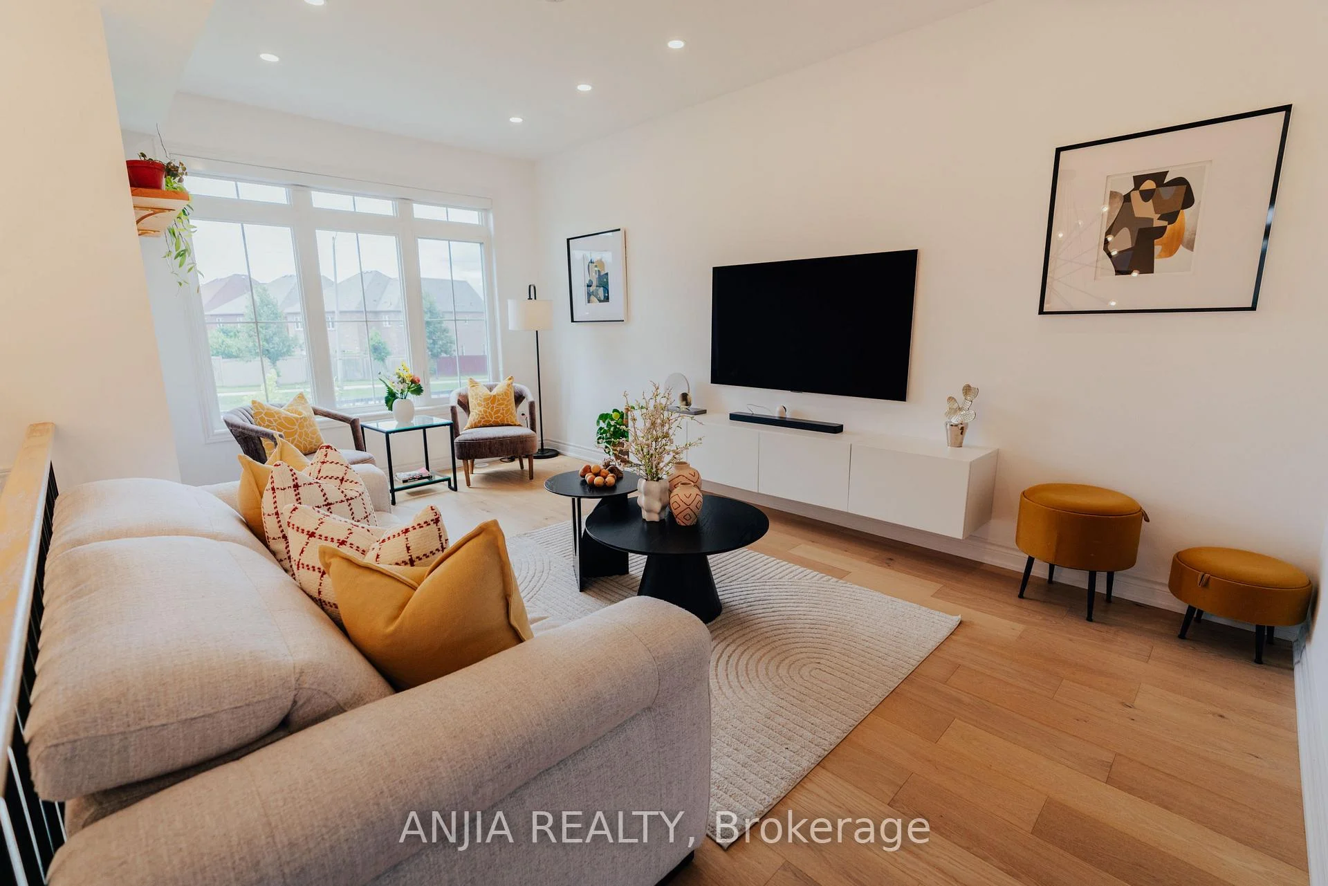 Photo 6 of 221 Dundas Way, Markham, Greensborough — HOMEH