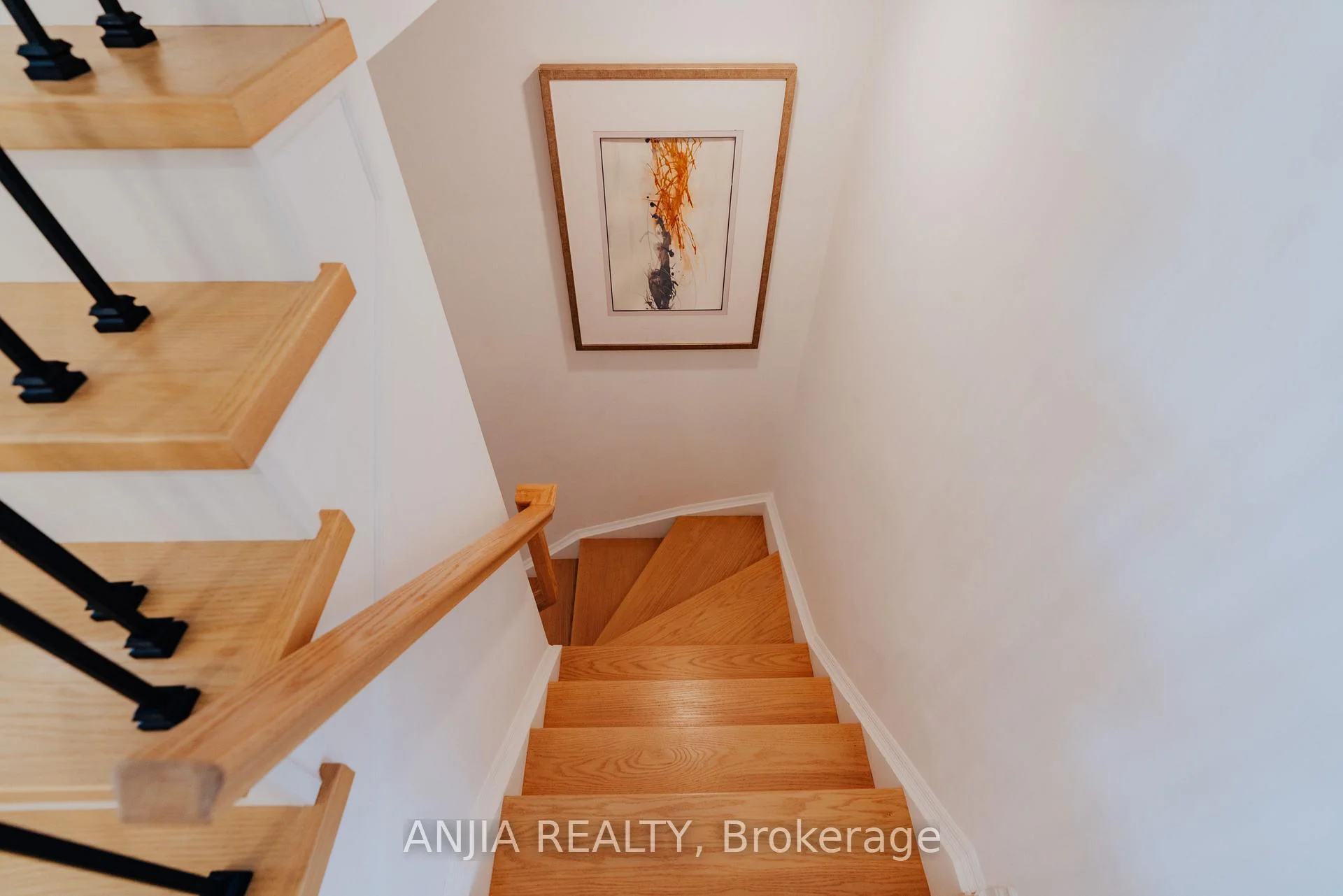 Photo 33 of 221 Dundas Way, Markham, Greensborough — HOMEH