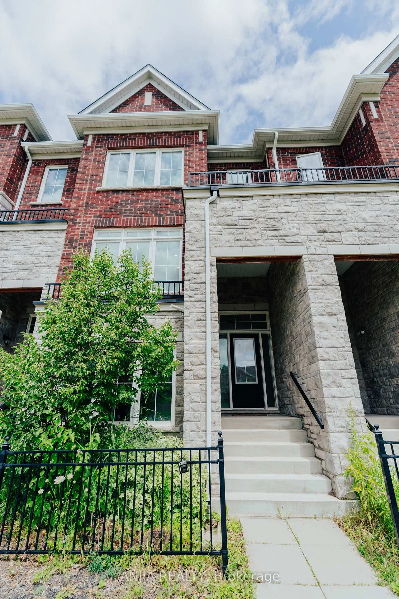 Photo 41 of 221 Dundas Way, Markham, Greensborough — HOMEH
