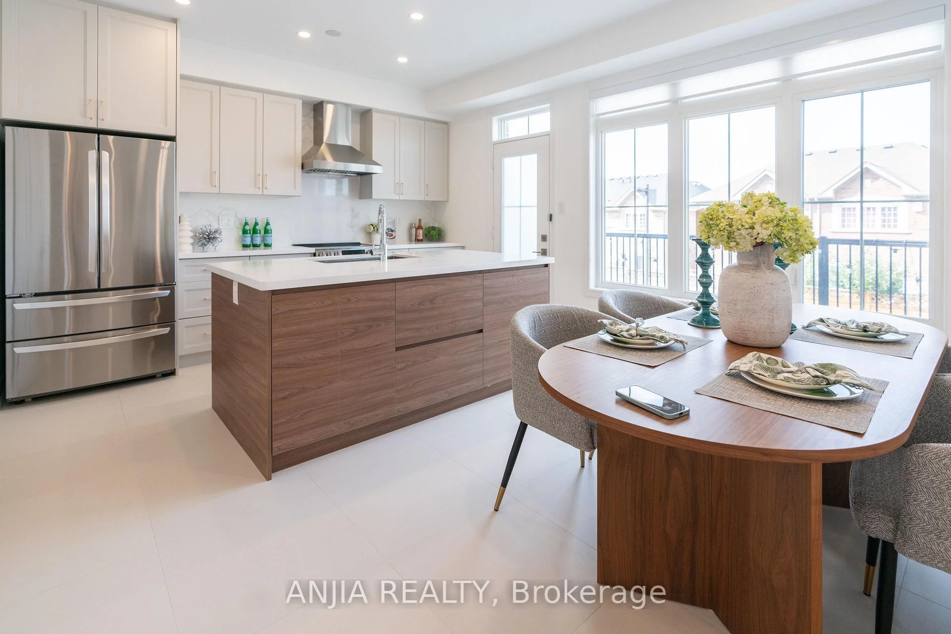 Photo 42 of 221 Dundas Way, Markham, Greensborough — HOMEH