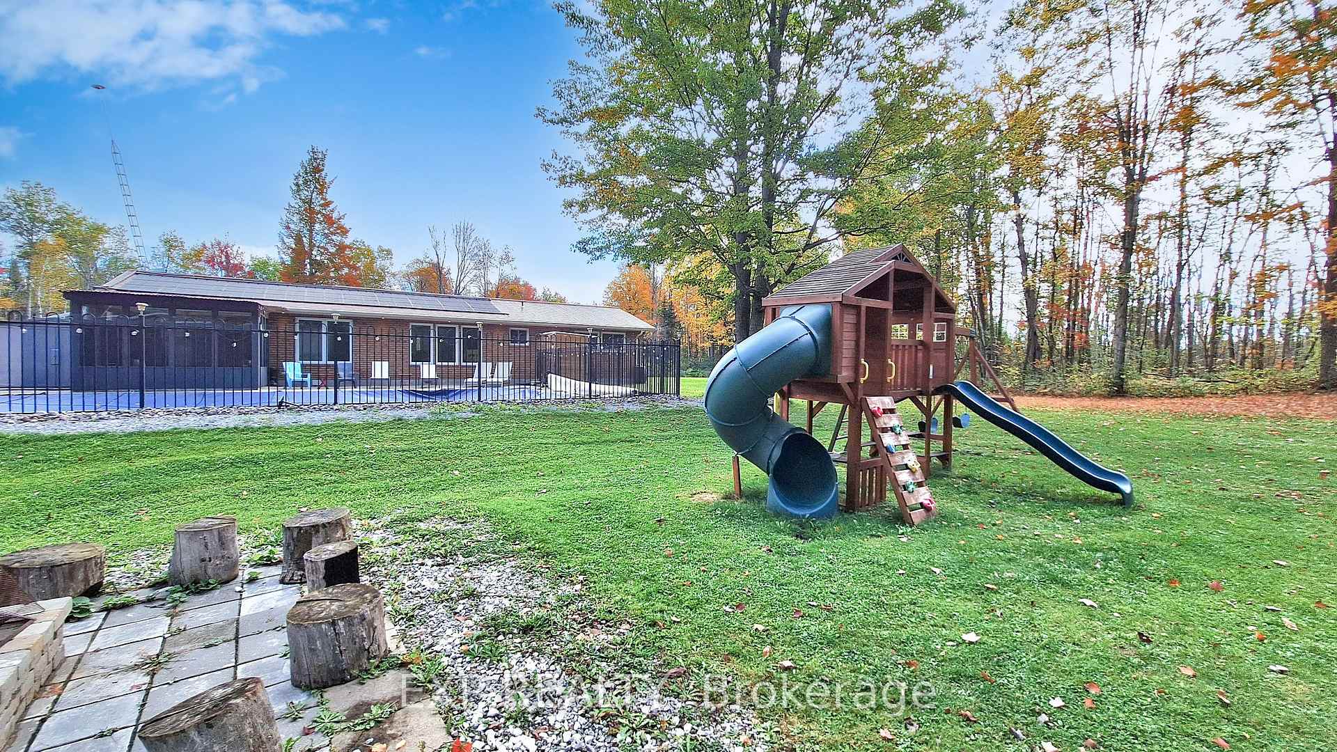 Photo 31 of 24762 Weirs Side Road, Georgina, Baldwin — HOMEH
