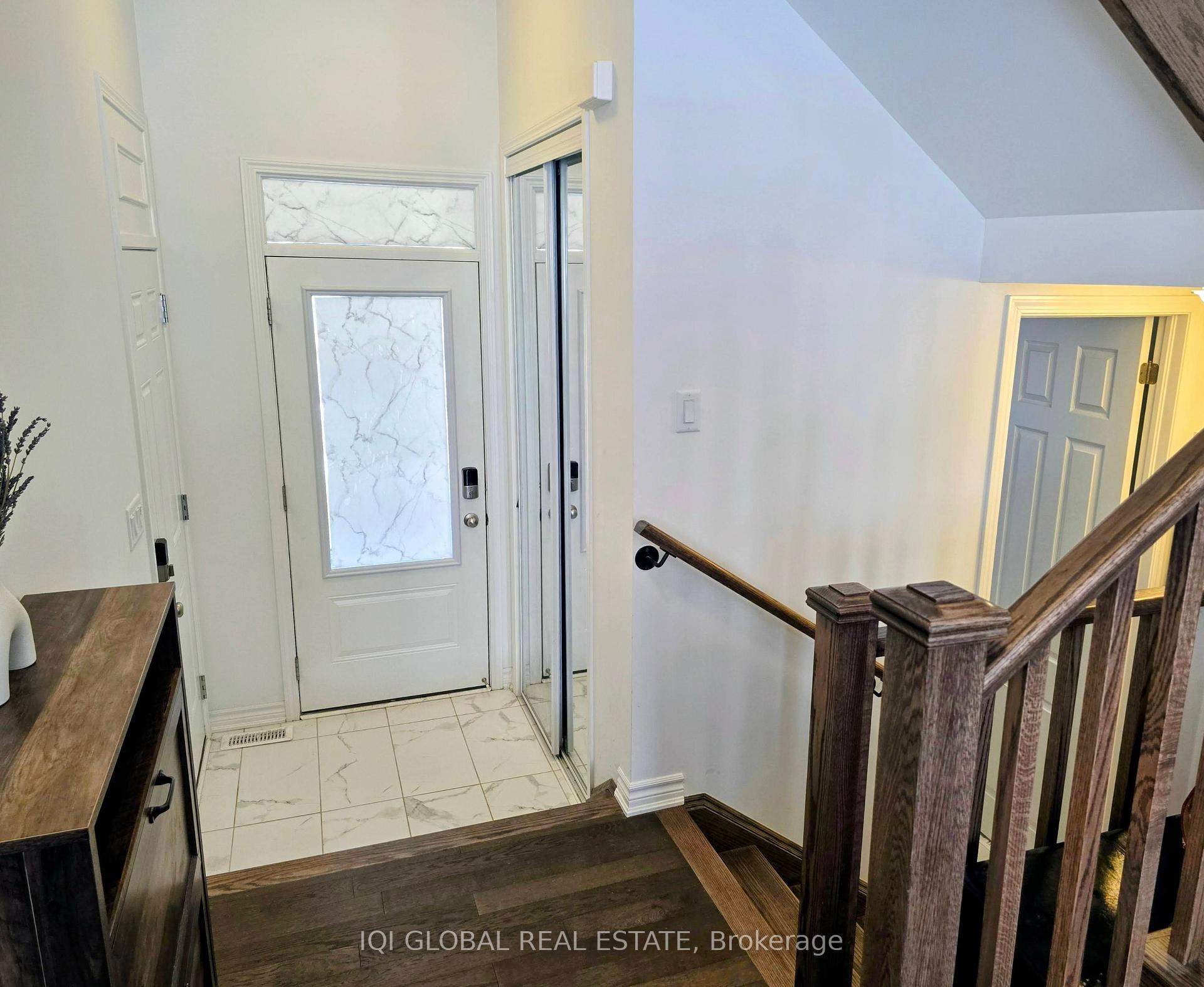 Photo 3 of 357 Reid Drive, Barrie, Rural Barrie Southwest — HOMEH