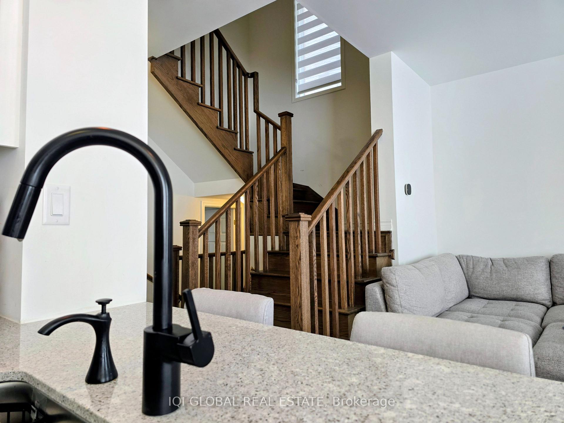 Photo 9 of 357 Reid Drive, Barrie, Rural Barrie Southwest — HOMEH