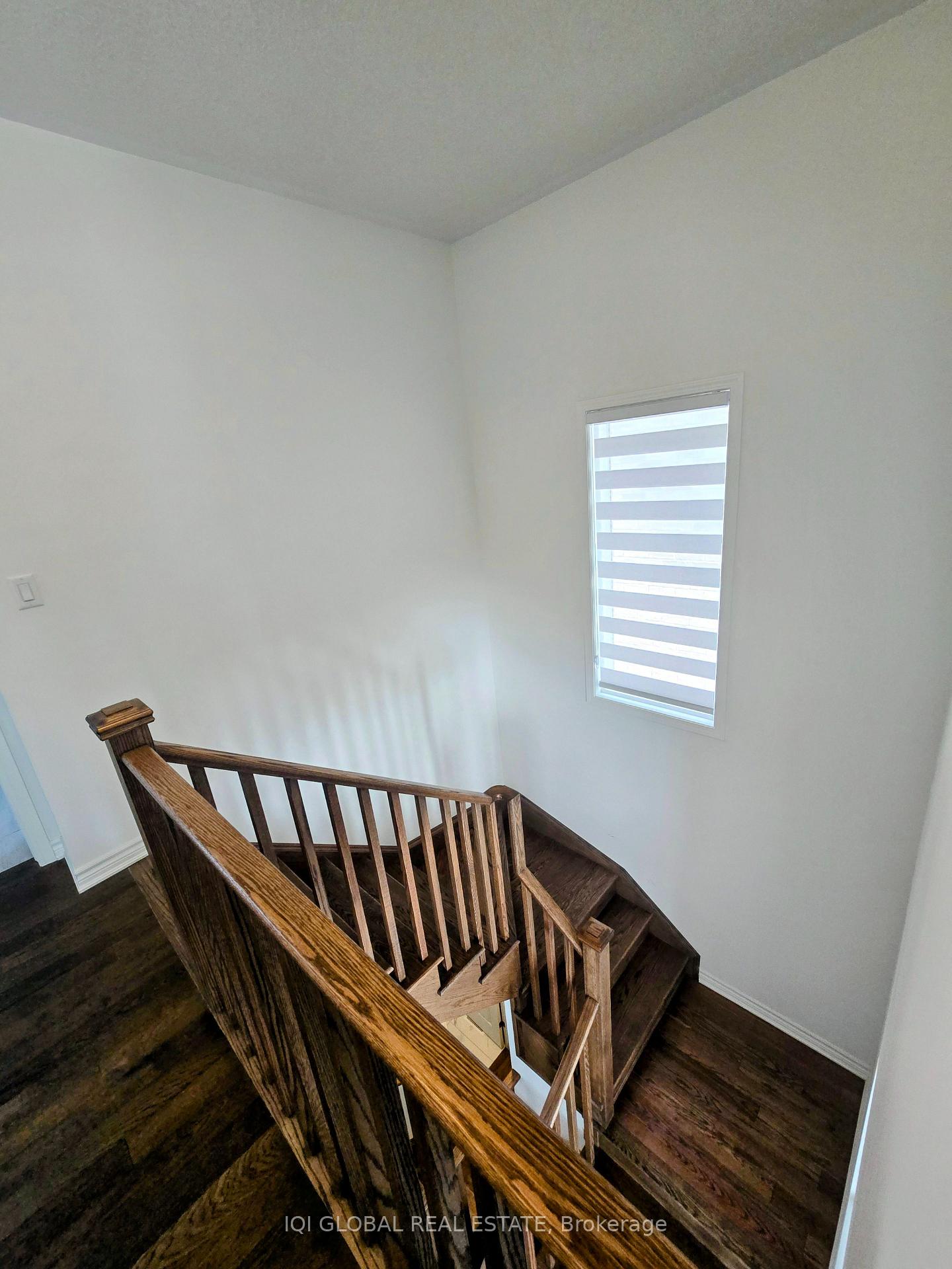 Photo 10 of 357 Reid Drive, Barrie, Rural Barrie Southwest — HOMEH