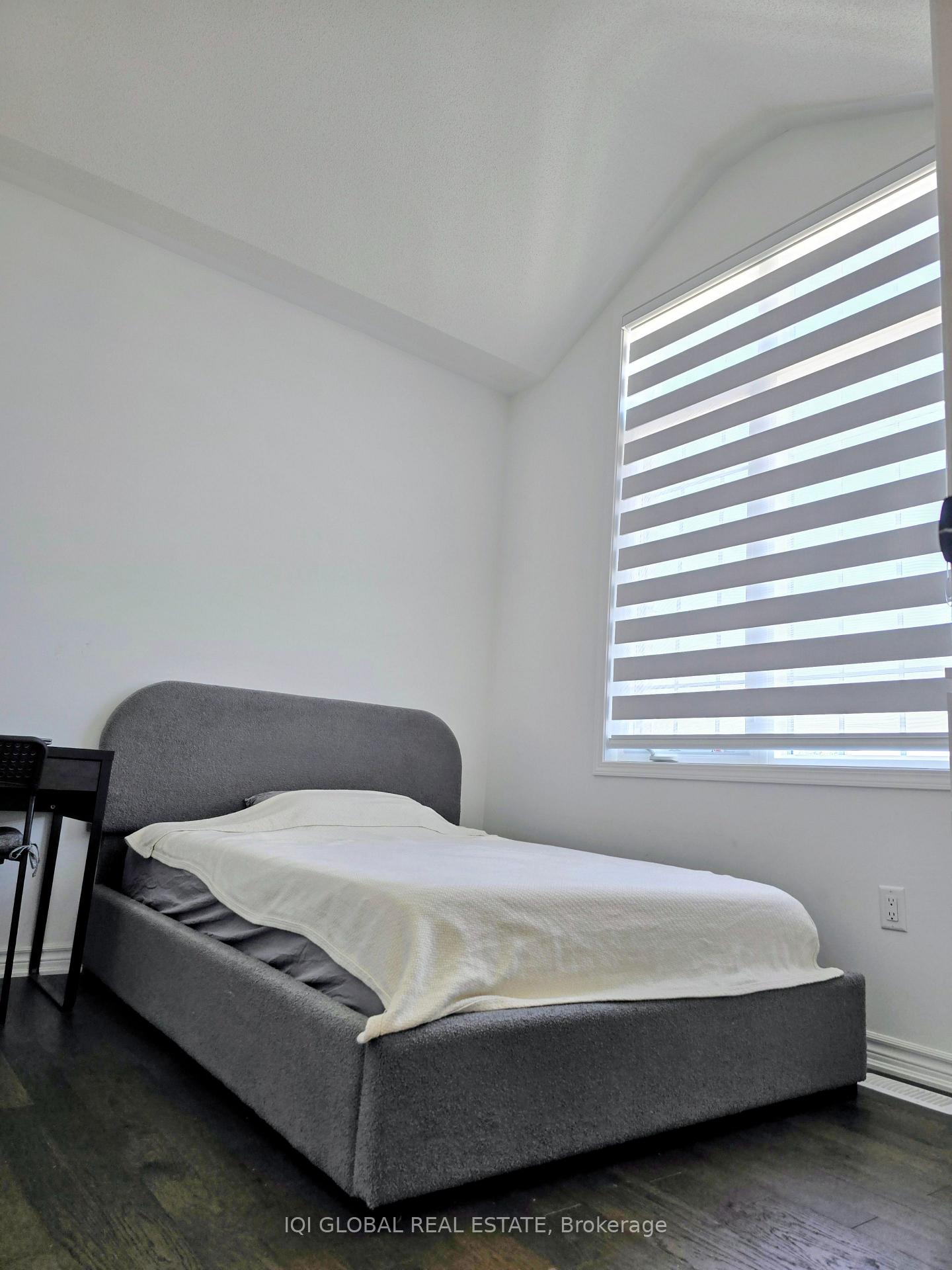 Photo 18 of 357 Reid Drive, Barrie, Rural Barrie Southwest — HOMEH
