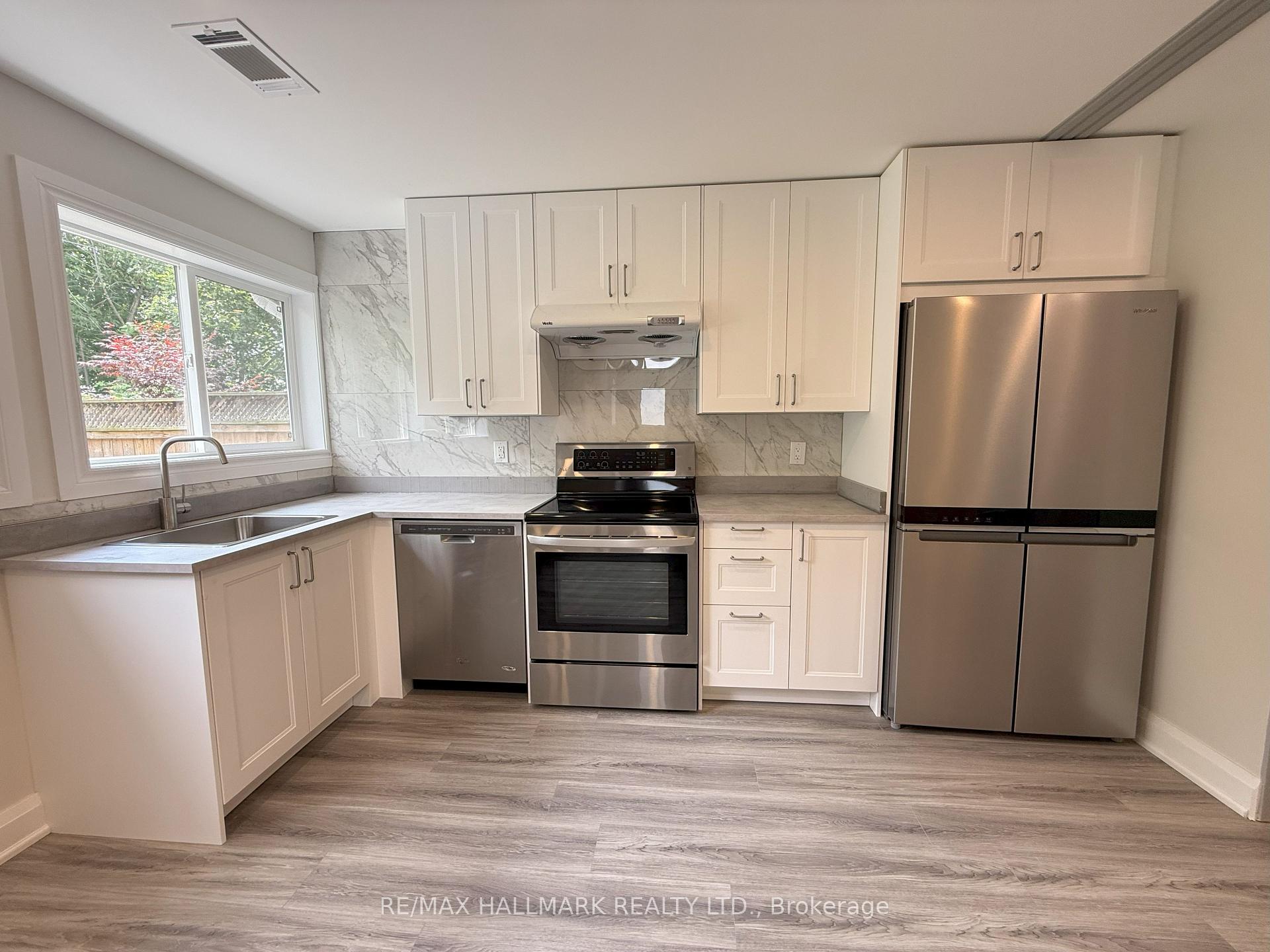 Front of Unit Garden Suite, 382 Burnhamthorpe Road