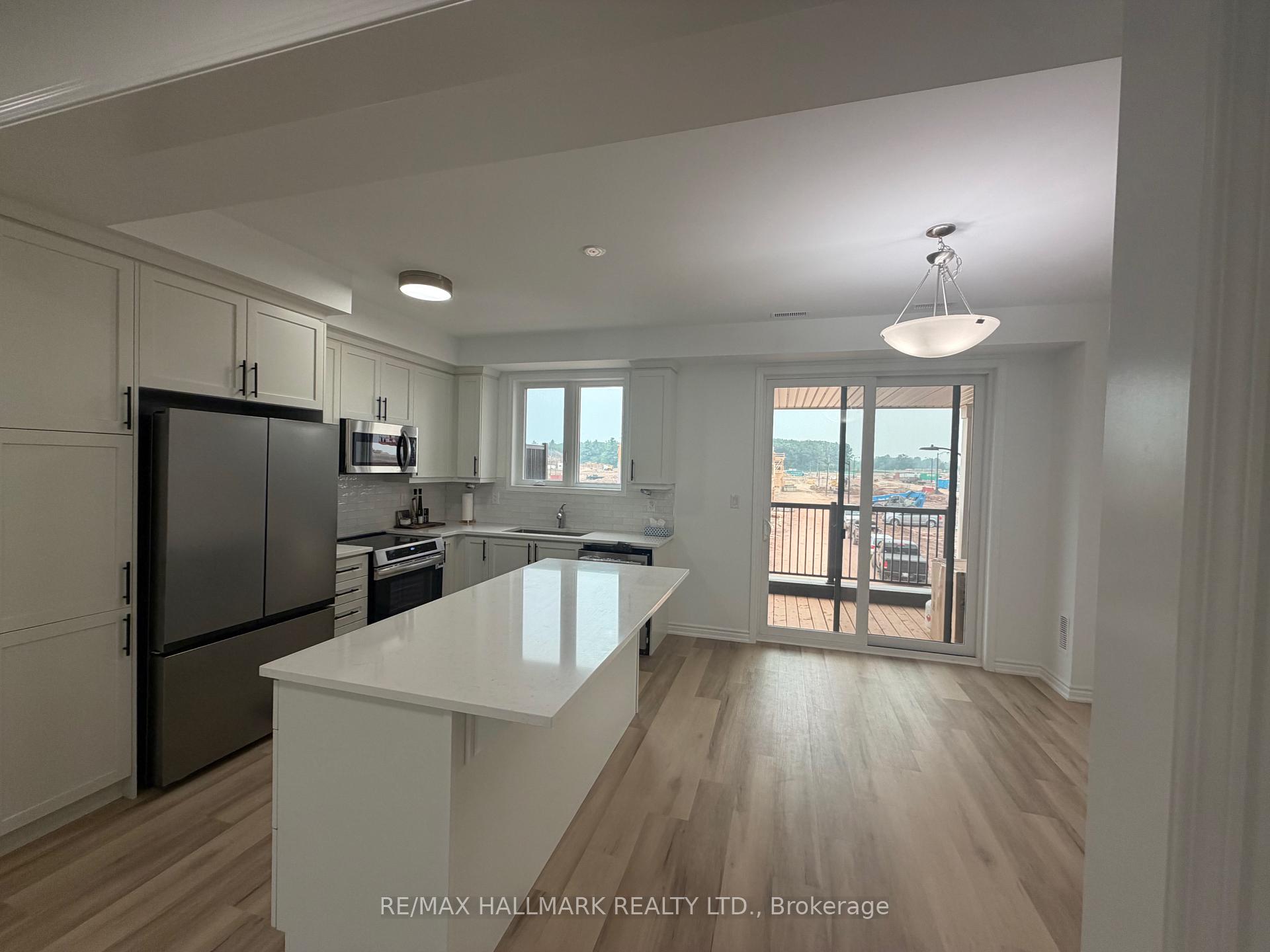Photo 3 of 3384 Wrybill Path, Oakville, Joshua Meadows — HOMEH