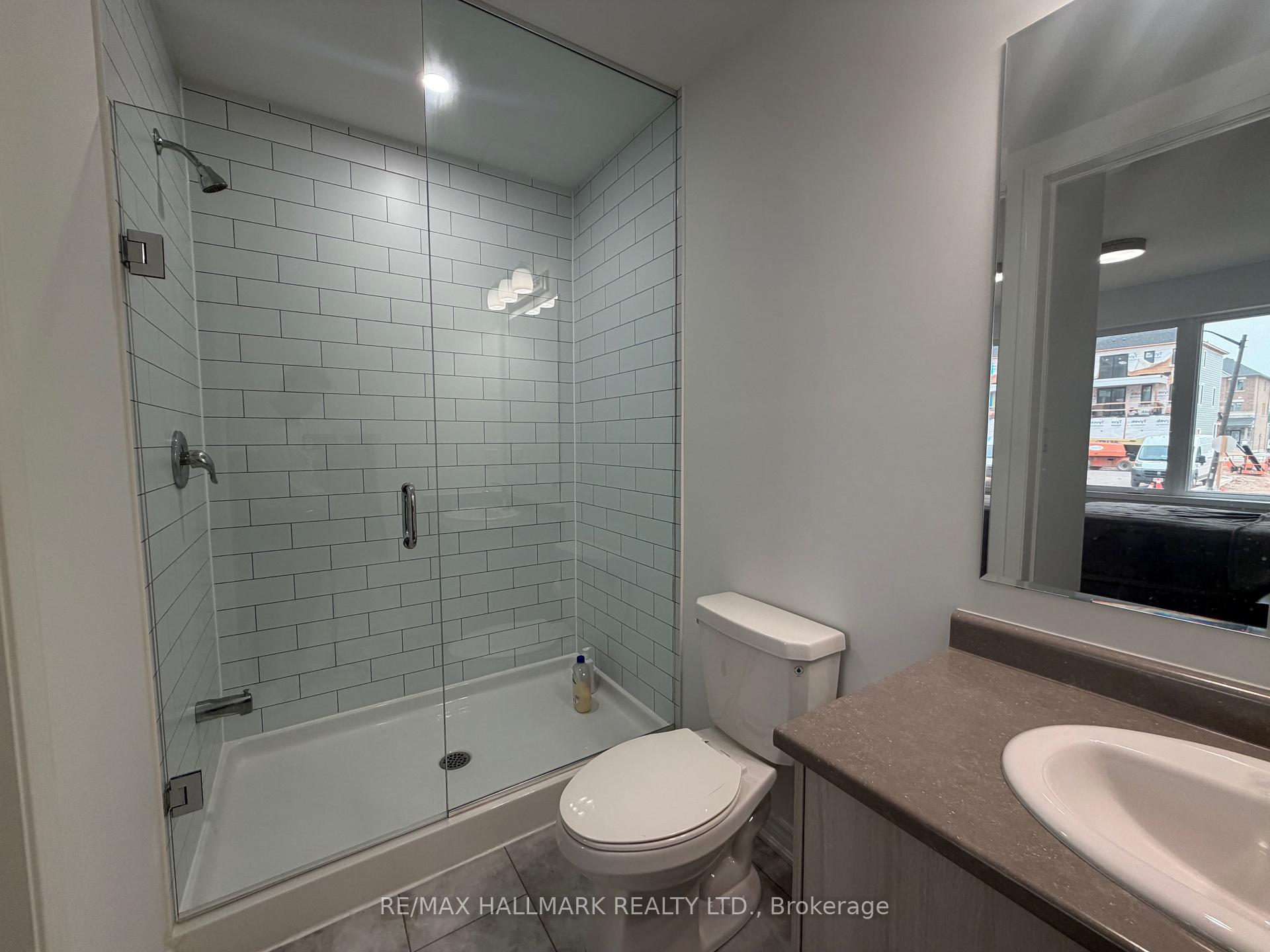 Photo 9 of 3384 Wrybill Path, Oakville, Joshua Meadows — HOMEH