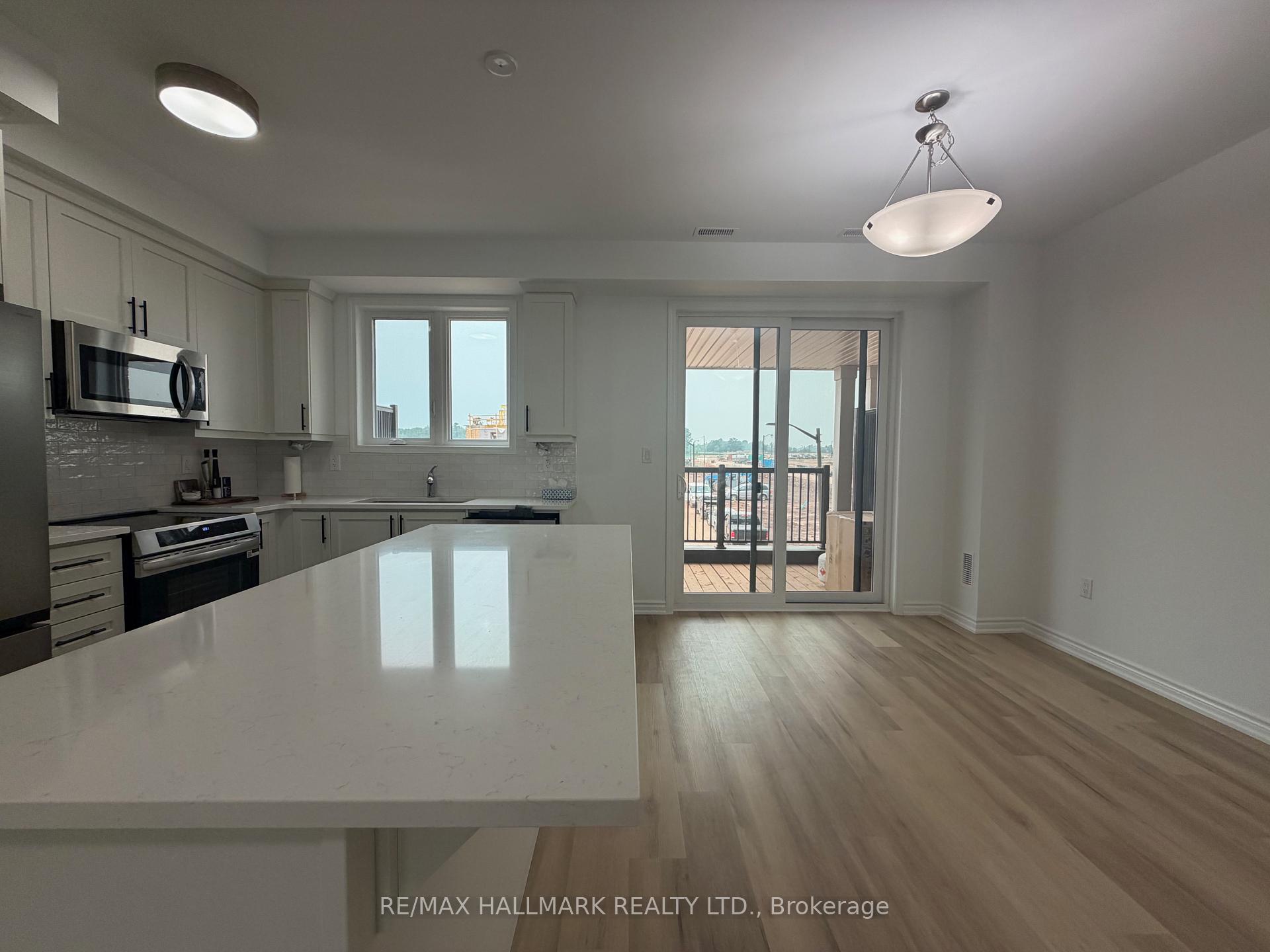 Photo 12 of 3384 Wrybill Path, Oakville, Joshua Meadows — HOMEH