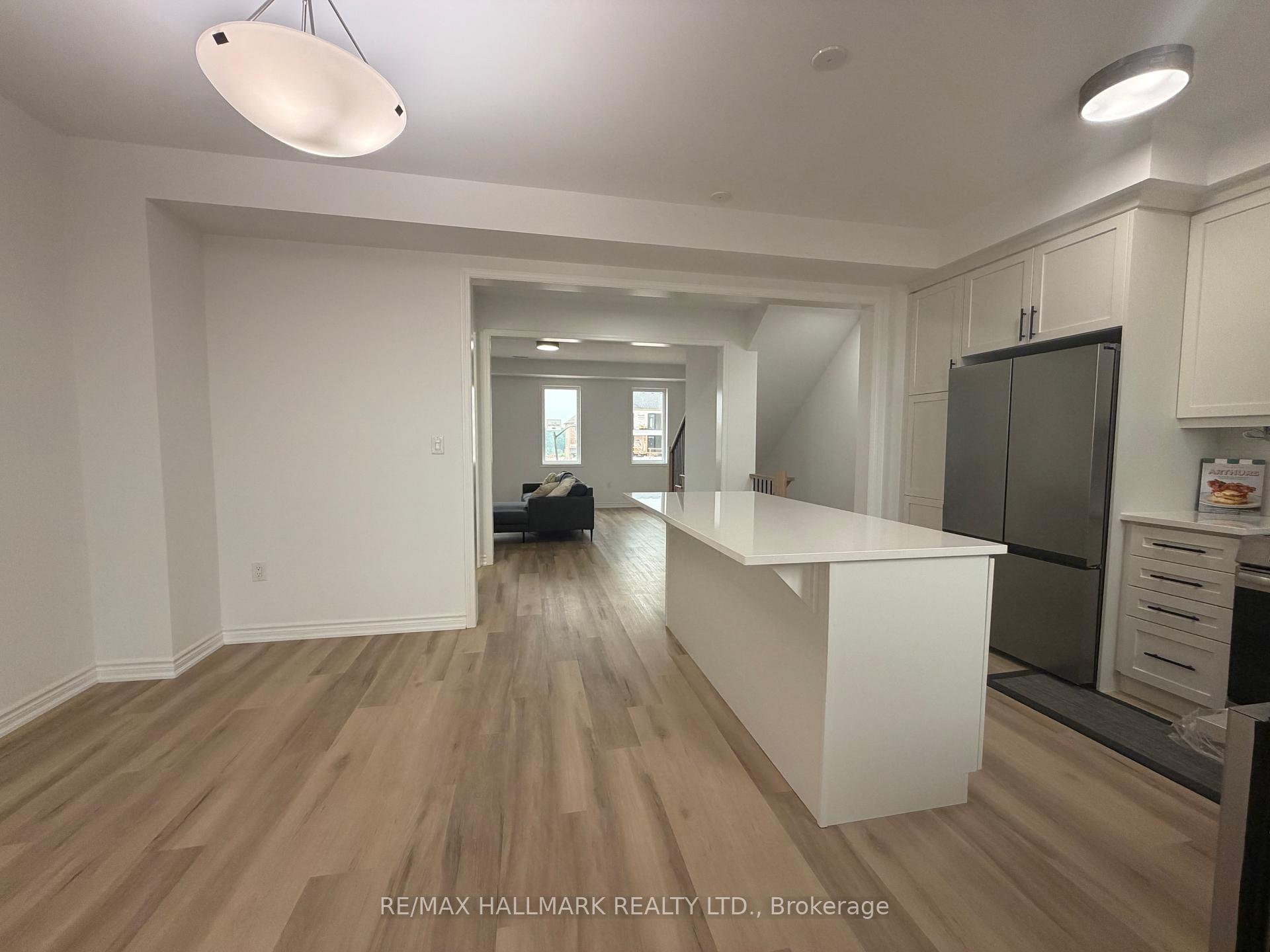 Photo 14 of 3384 Wrybill Path, Oakville, Joshua Meadows — HOMEH