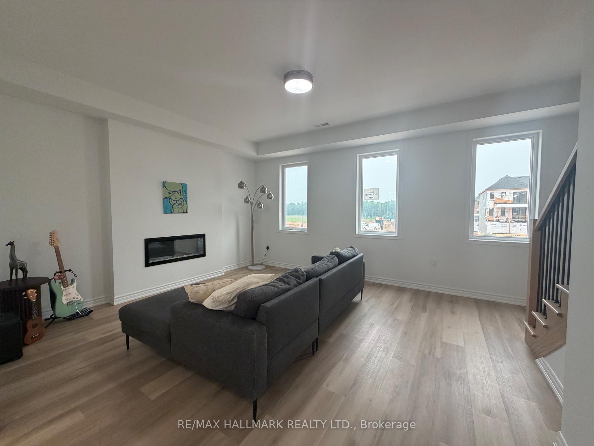 Photo 17 of 3384 Wrybill Path, Oakville, Joshua Meadows — HOMEH