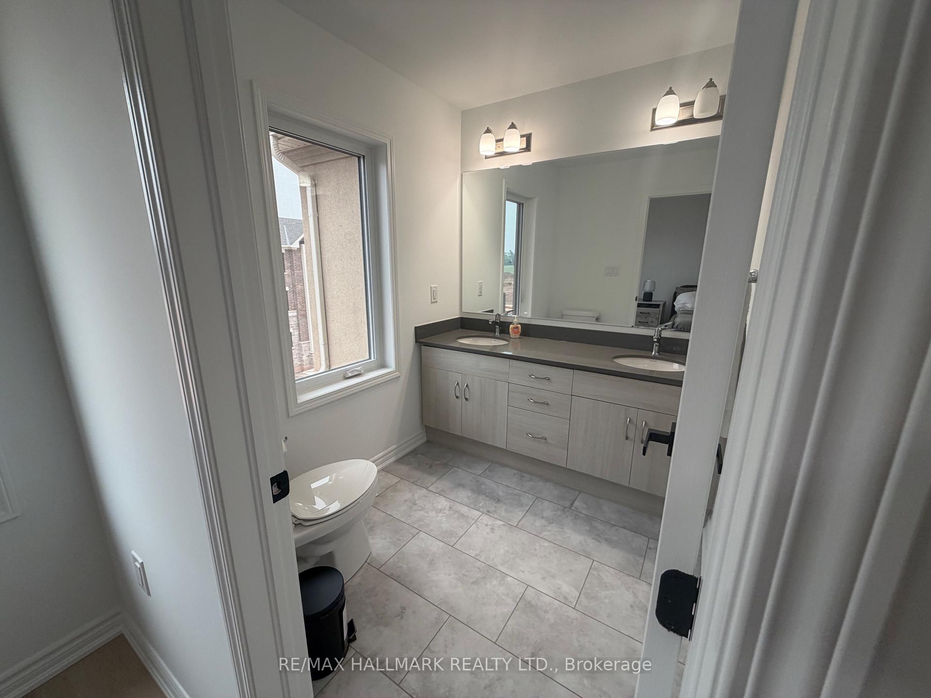 Photo 26 of 3384 Wrybill Path, Oakville, Joshua Meadows — HOMEH