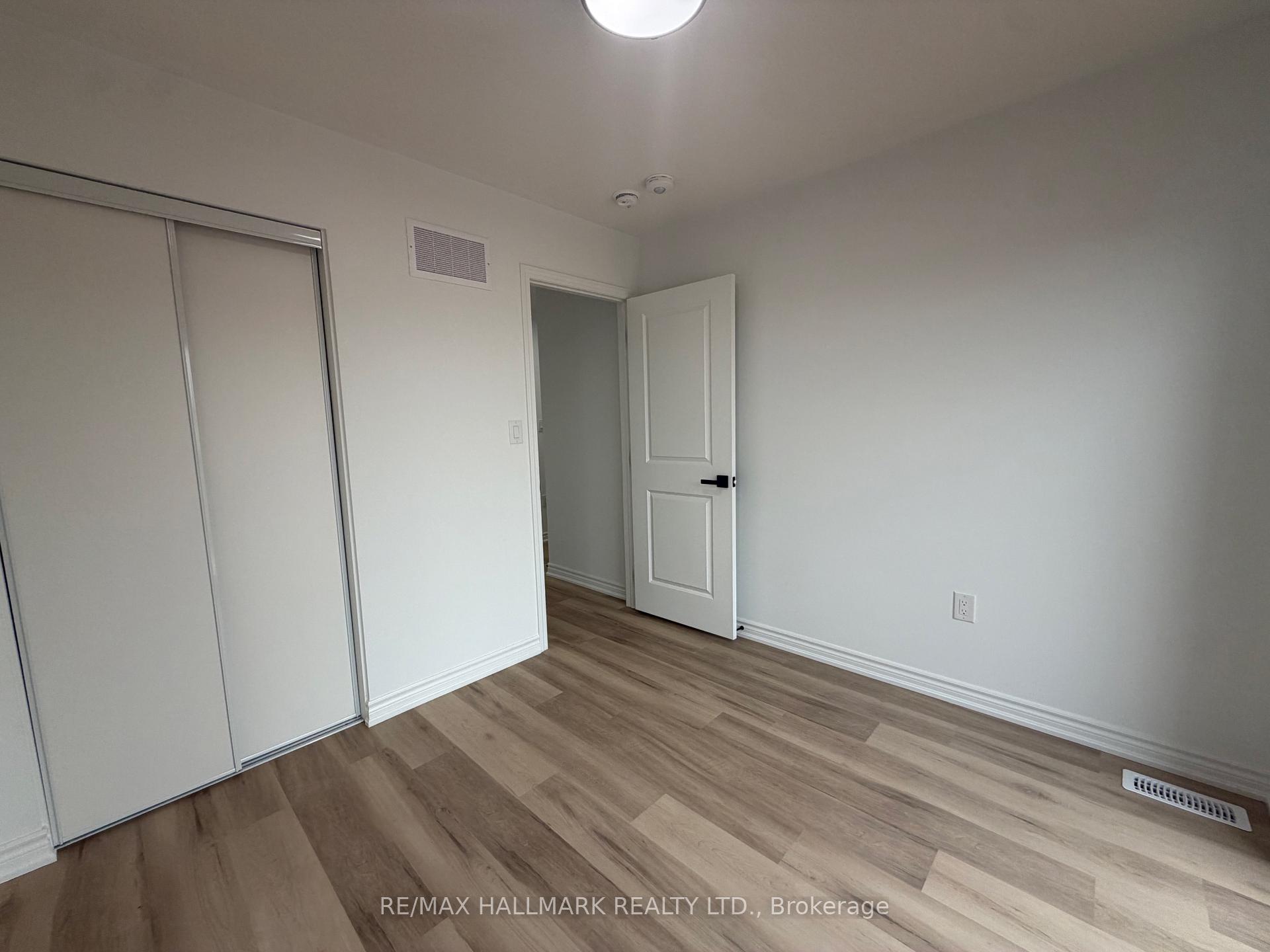 Photo 30 of 3384 Wrybill Path, Oakville, Joshua Meadows — HOMEH