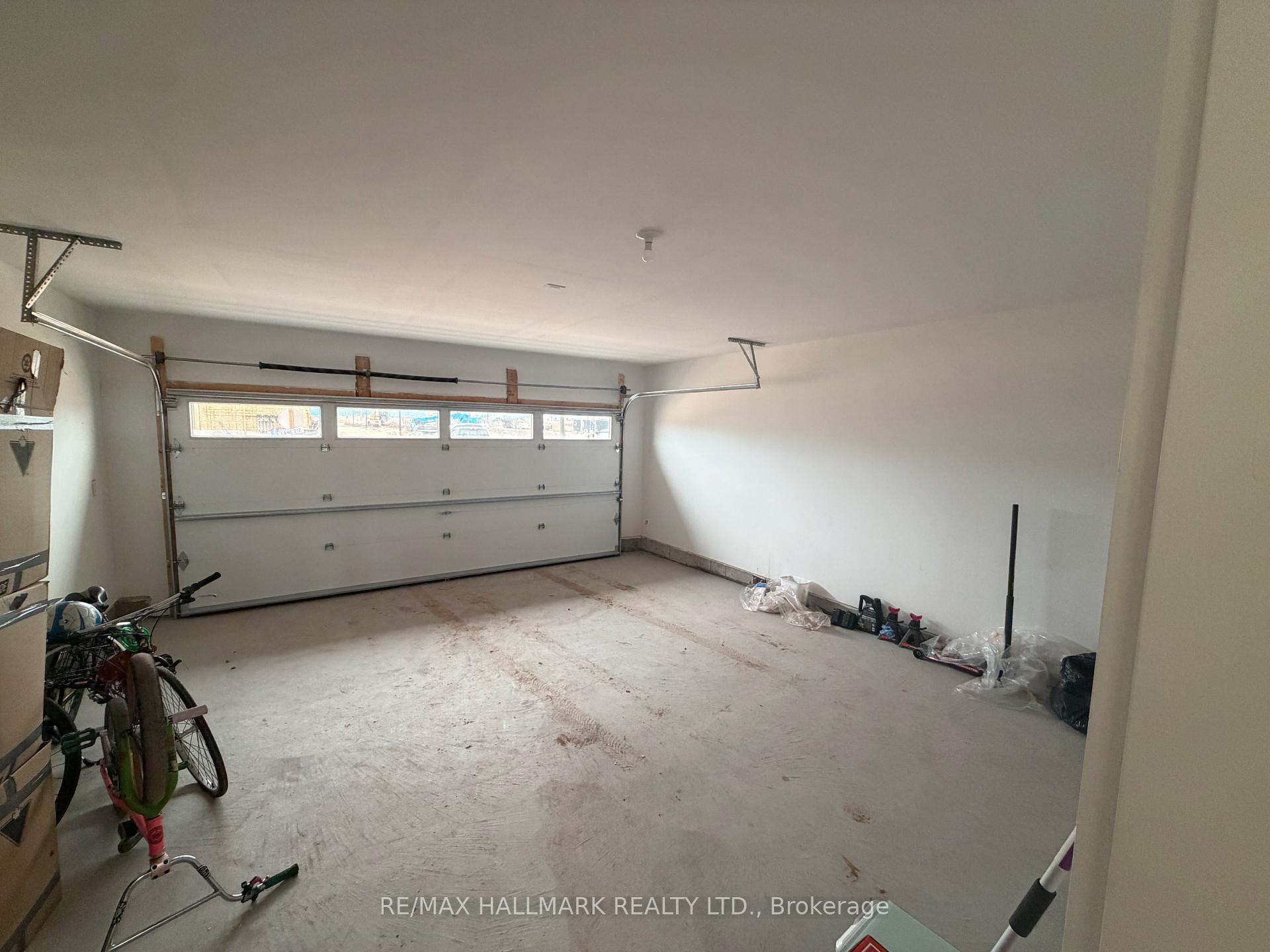 Photo 35 of 3384 Wrybill Path, Oakville, Joshua Meadows — HOMEH