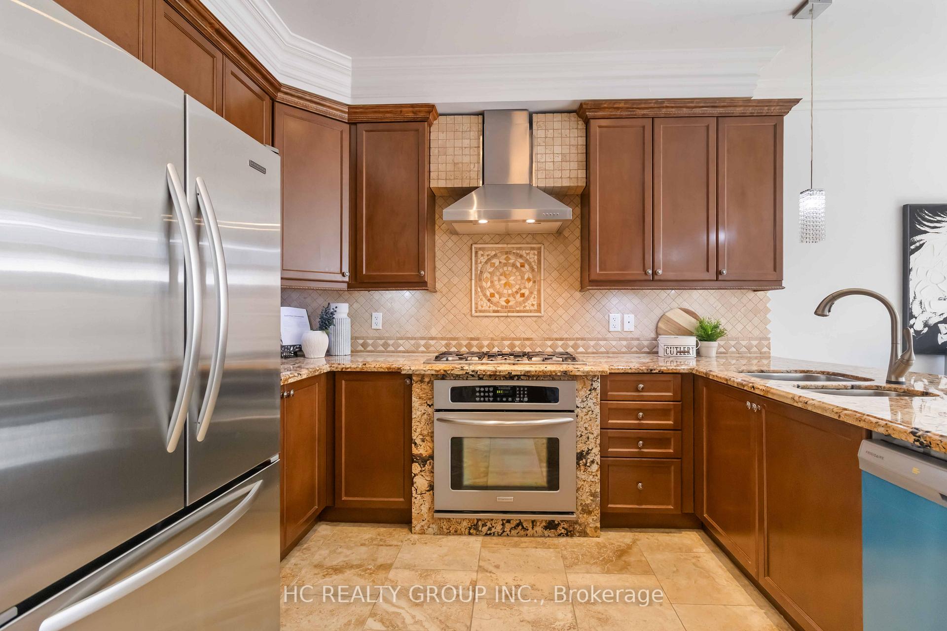 Photo 12 of 16 Begonia Crescent, Brampton, Northwest Sandalwood Parkway — HOMEH