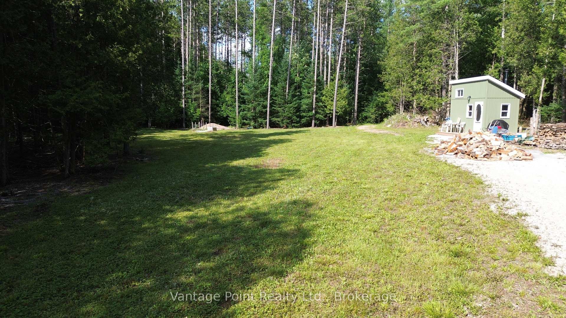 Photo 19 of 796331 East Back Line, Chatsworth — HOMEH