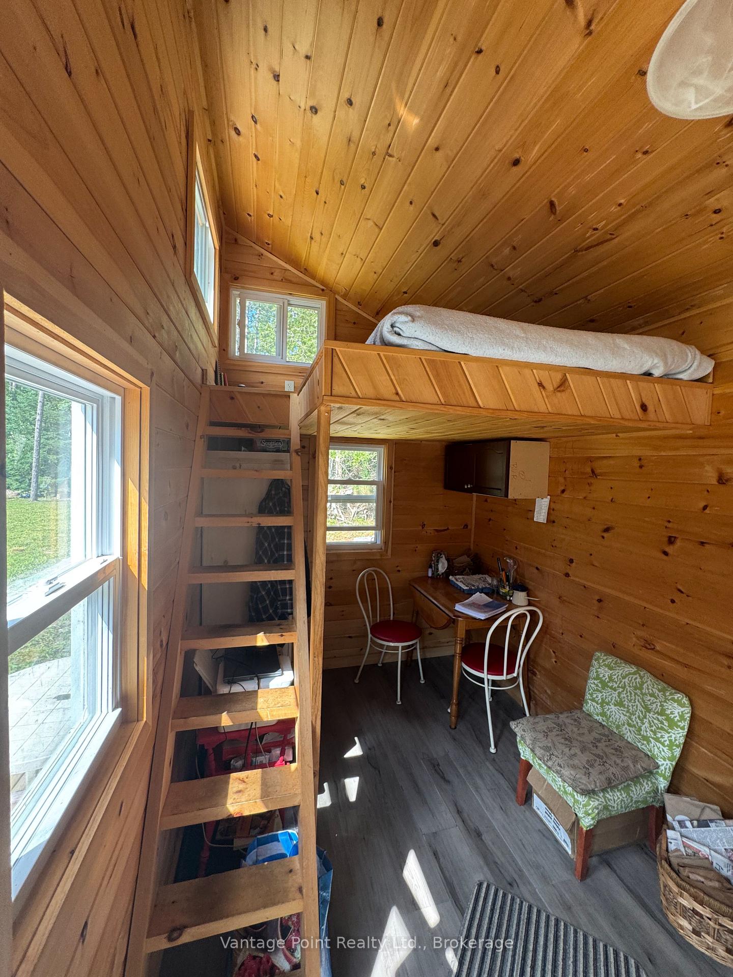 Photo 22 of 796331 East Back Line, Chatsworth — HOMEH