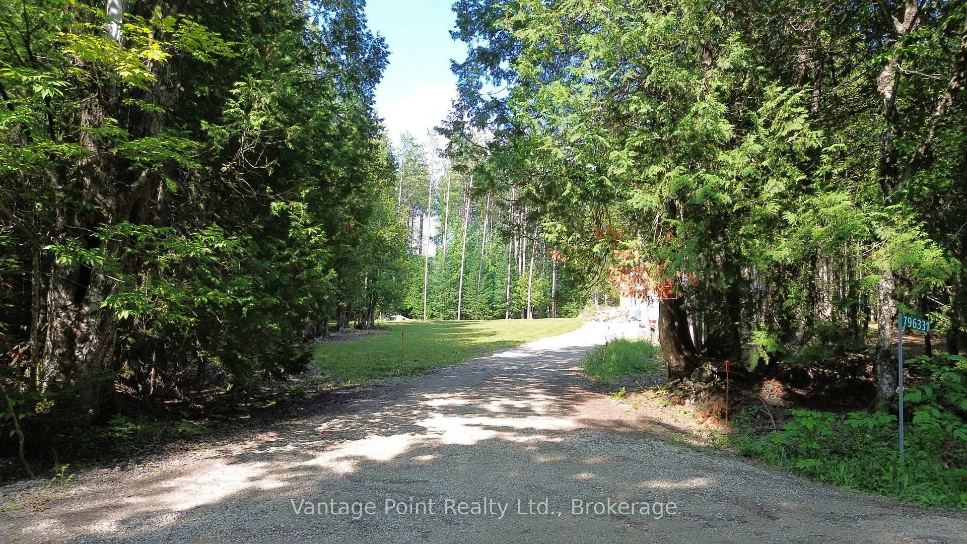 Photo 40 of 796331 East Back Line, Chatsworth — HOMEH
