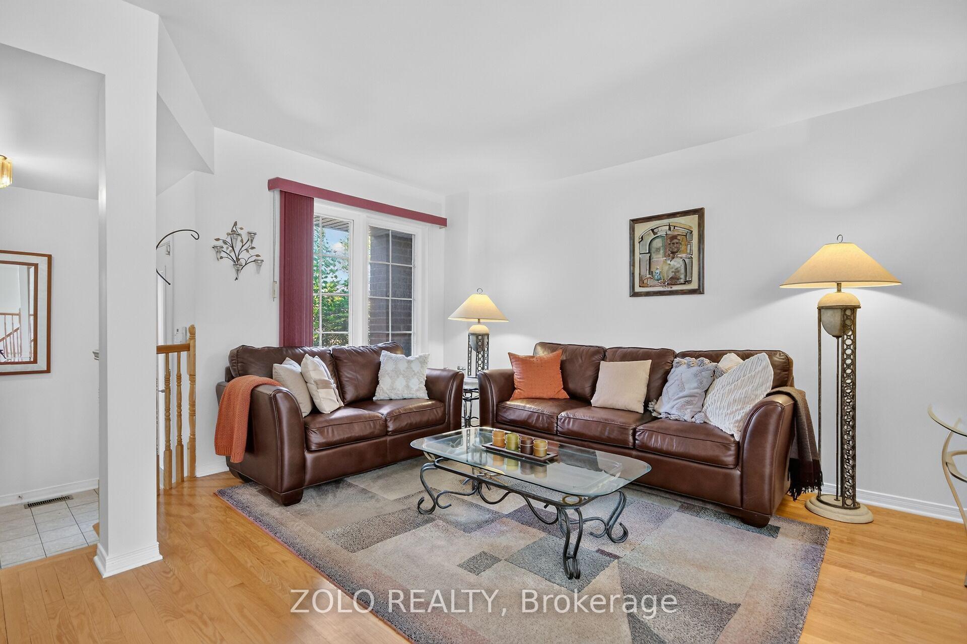 Photo 15 of 38 Central Park Drive, Ottawa, Central Park — HOMEH