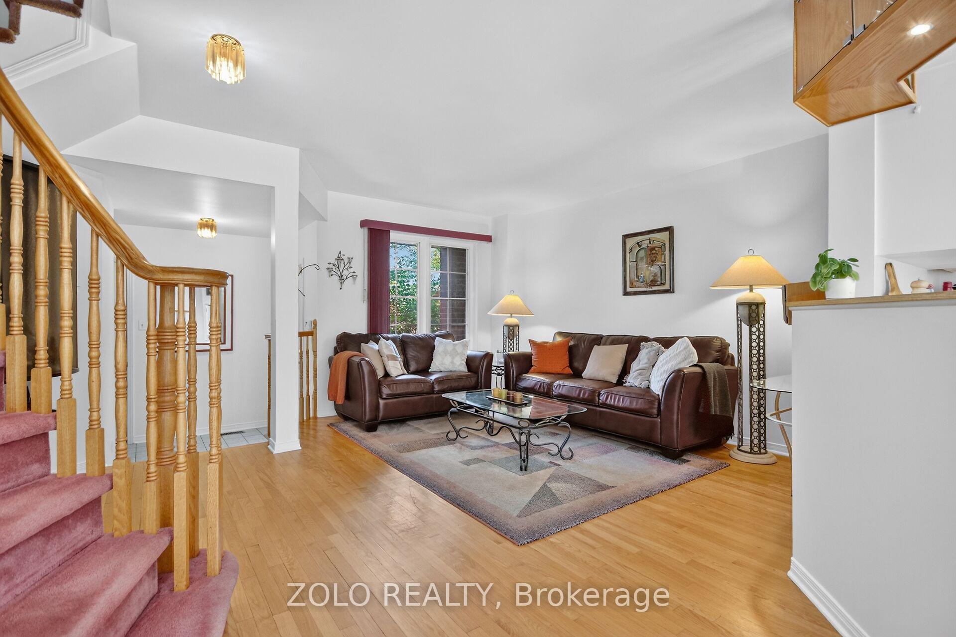 Photo 16 of 38 Central Park Drive, Ottawa, Central Park — HOMEH