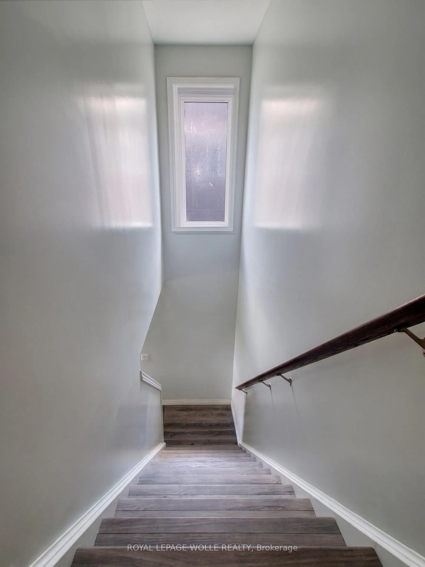 Photo 29 of 264 Vincent Drive, North Dumfries, Ayr — HOMEH
