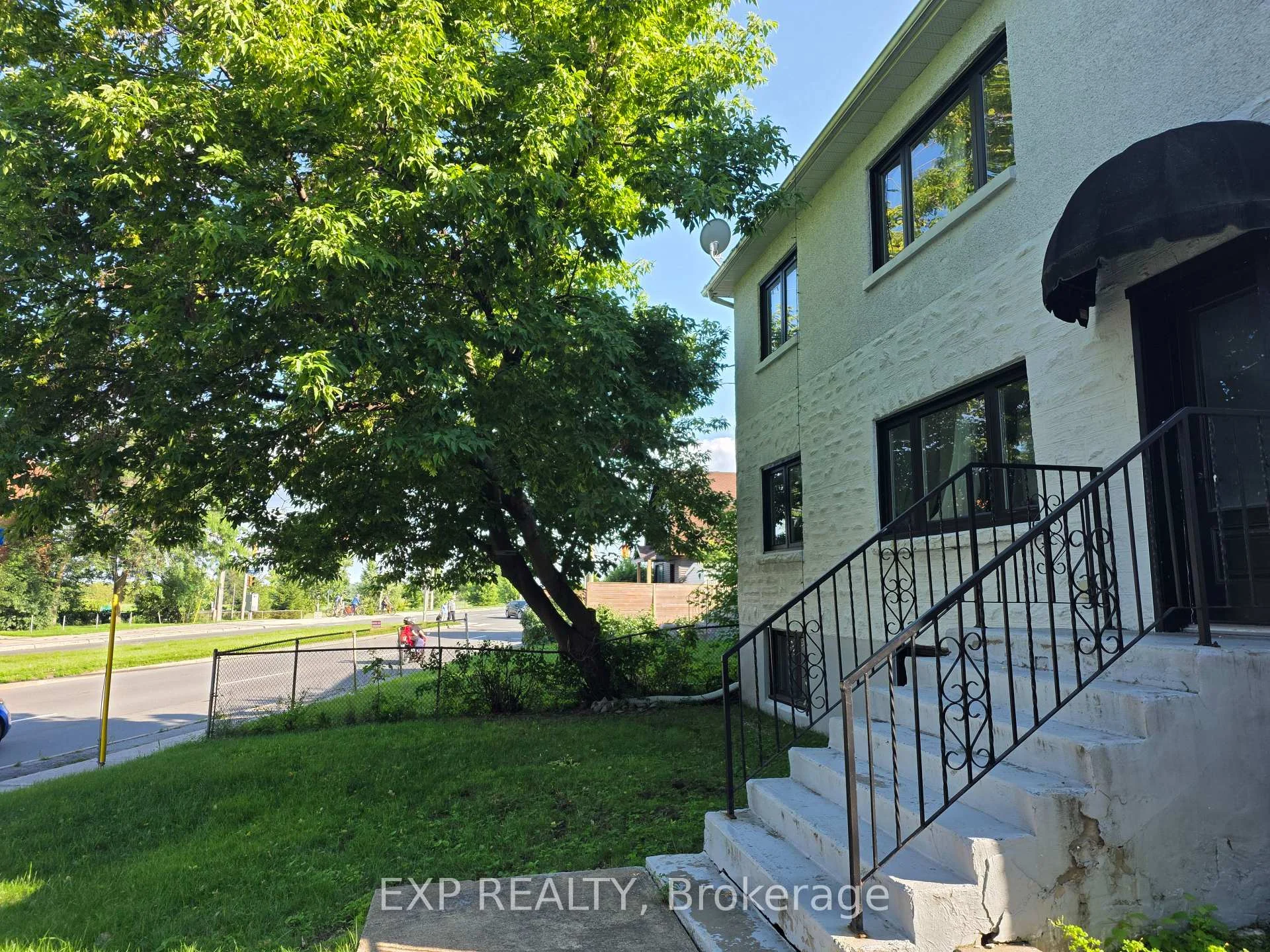 Photo 16 of 1170 Merivale Road, Ottawa, Carlington — HOMEH