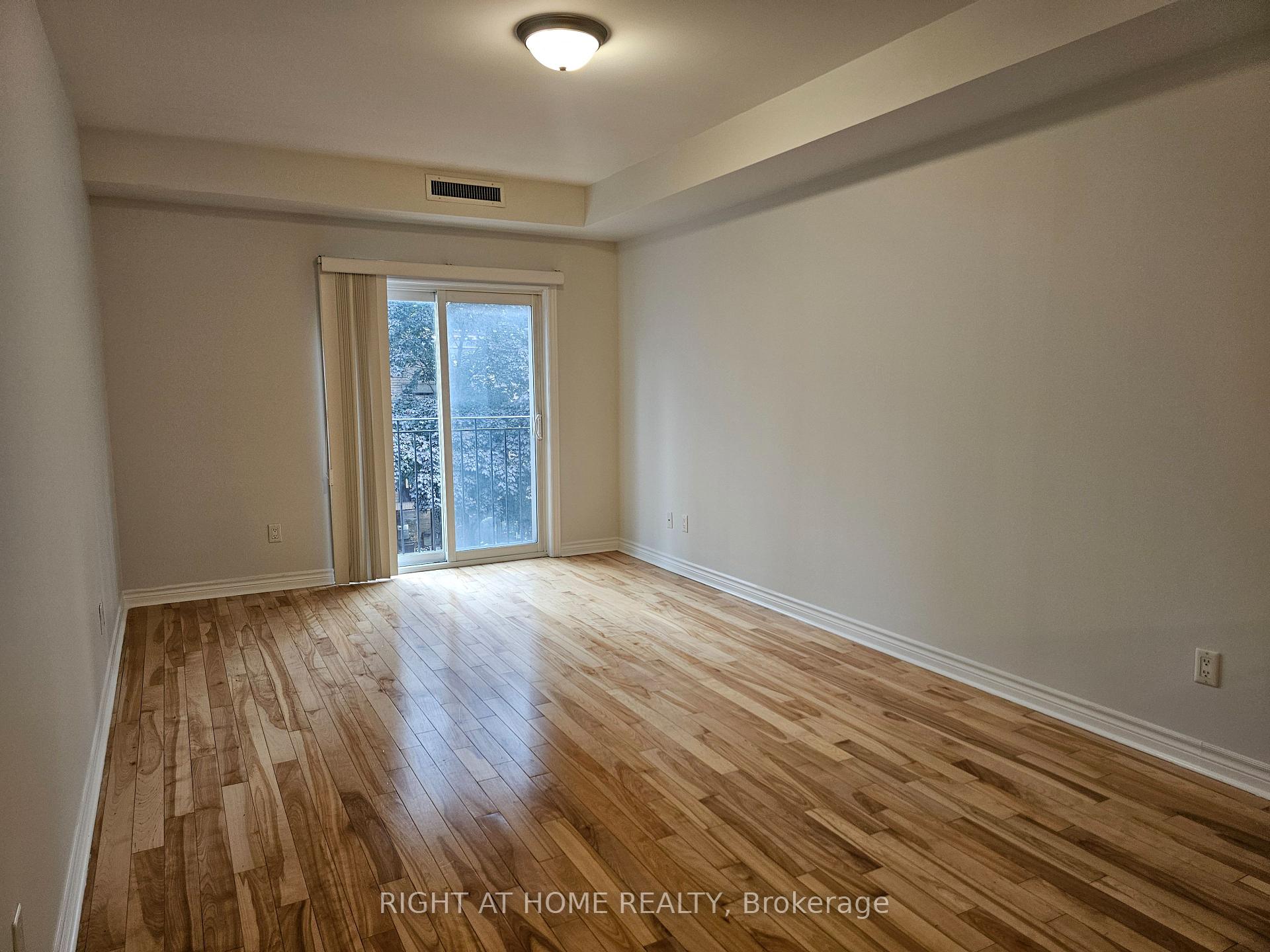 Photo 10 of Unit 203, 648A Yonge Street, Toronto, Church-Yonge Corridor — HOMEH