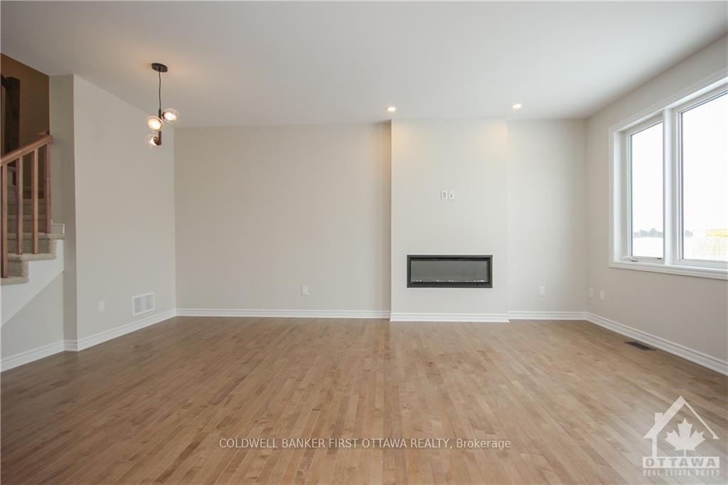 Photo 10 of 72 Focality Crescent, Ottawa, Barrhaven - Half Moon Bay — HOMEH