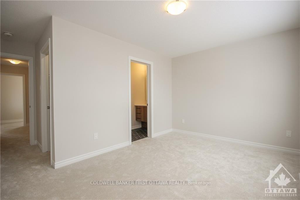 Photo 18 of 72 Focality Crescent, Ottawa, Barrhaven - Half Moon Bay — HOMEH
