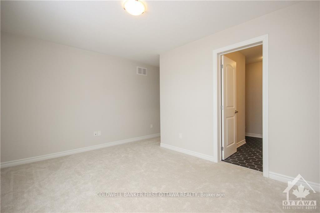 Photo 19 of 72 Focality Crescent, Ottawa, Barrhaven - Half Moon Bay — HOMEH