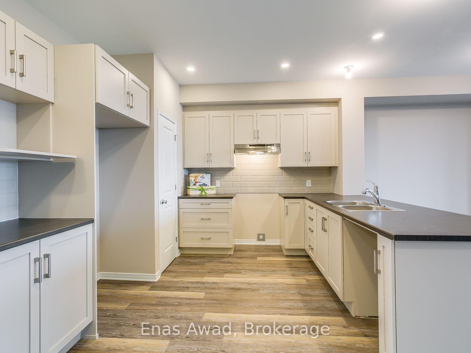 Photo 7 of 491 Cope Drive, Ottawa, Kanata - Emerald Meadows/Trailwest — HOMEH
