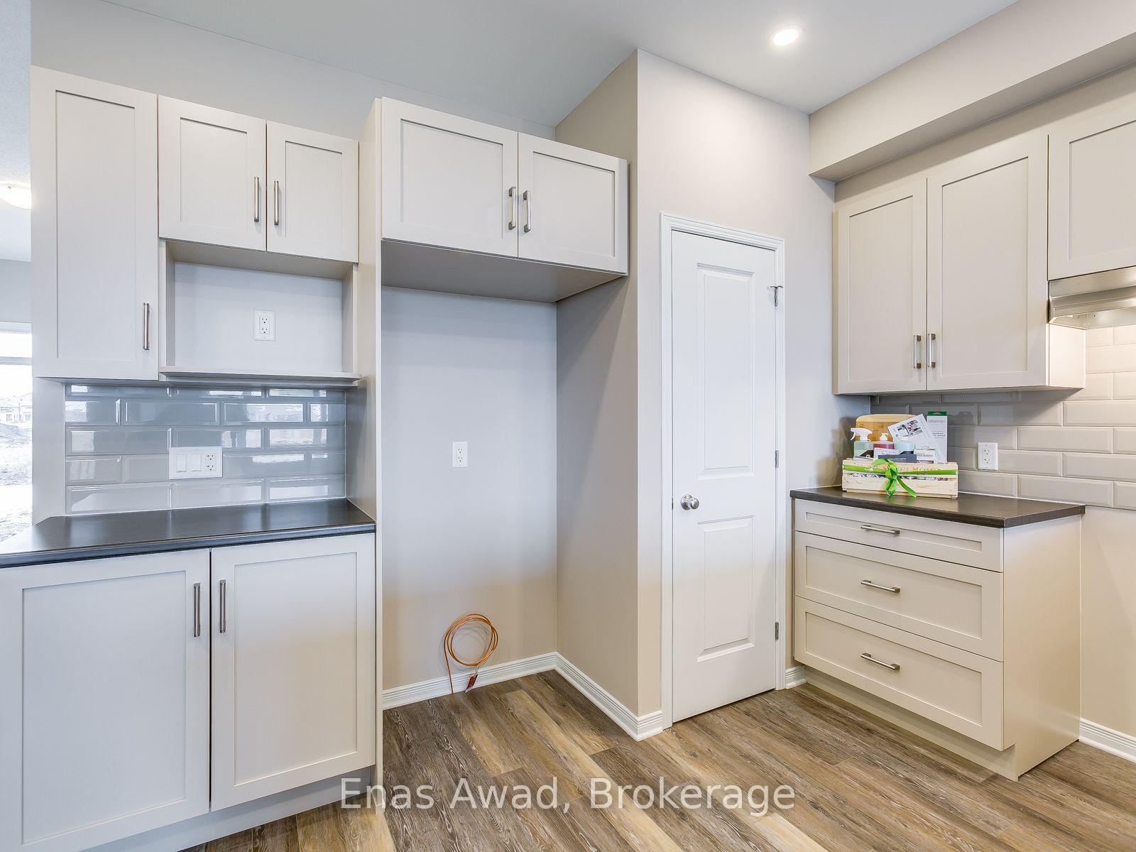 Photo 11 of 491 Cope Drive, Ottawa, Kanata - Emerald Meadows/Trailwest — HOMEH