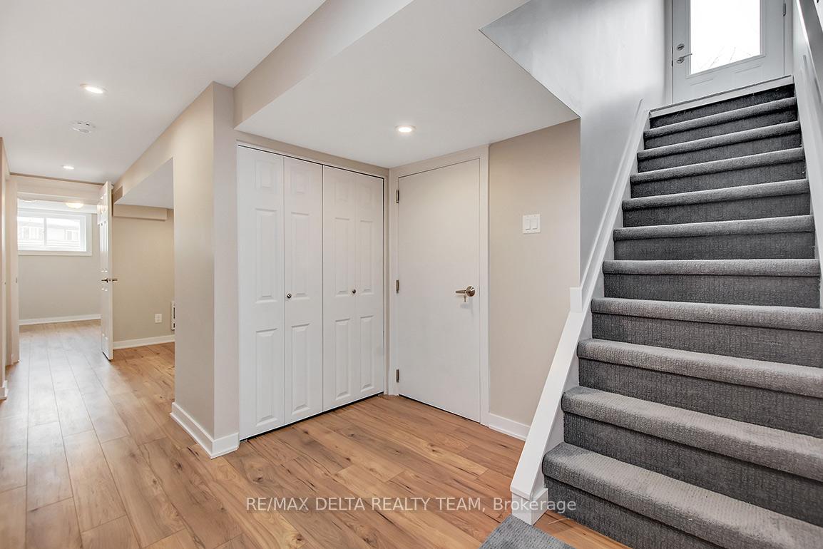 Photo 4 of Unit B, 2012 Haig Drive, Ottawa, Elmvale Acres — HOMEH